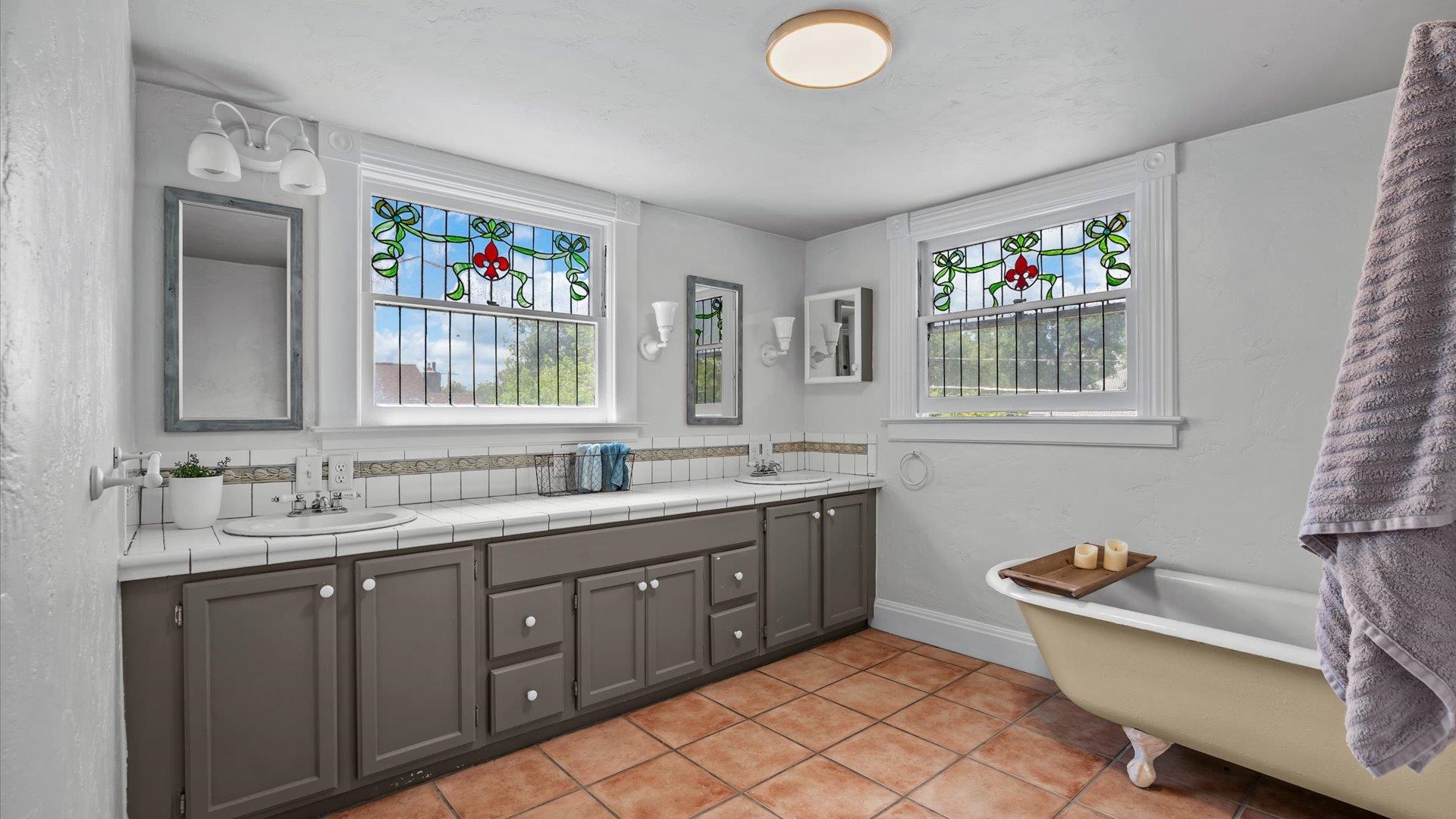 Grand Junction, Colorado, 81501, United States, 2 Bedrooms Bedrooms, ,2 BathroomsBathrooms,Residential,For Sale,1866831