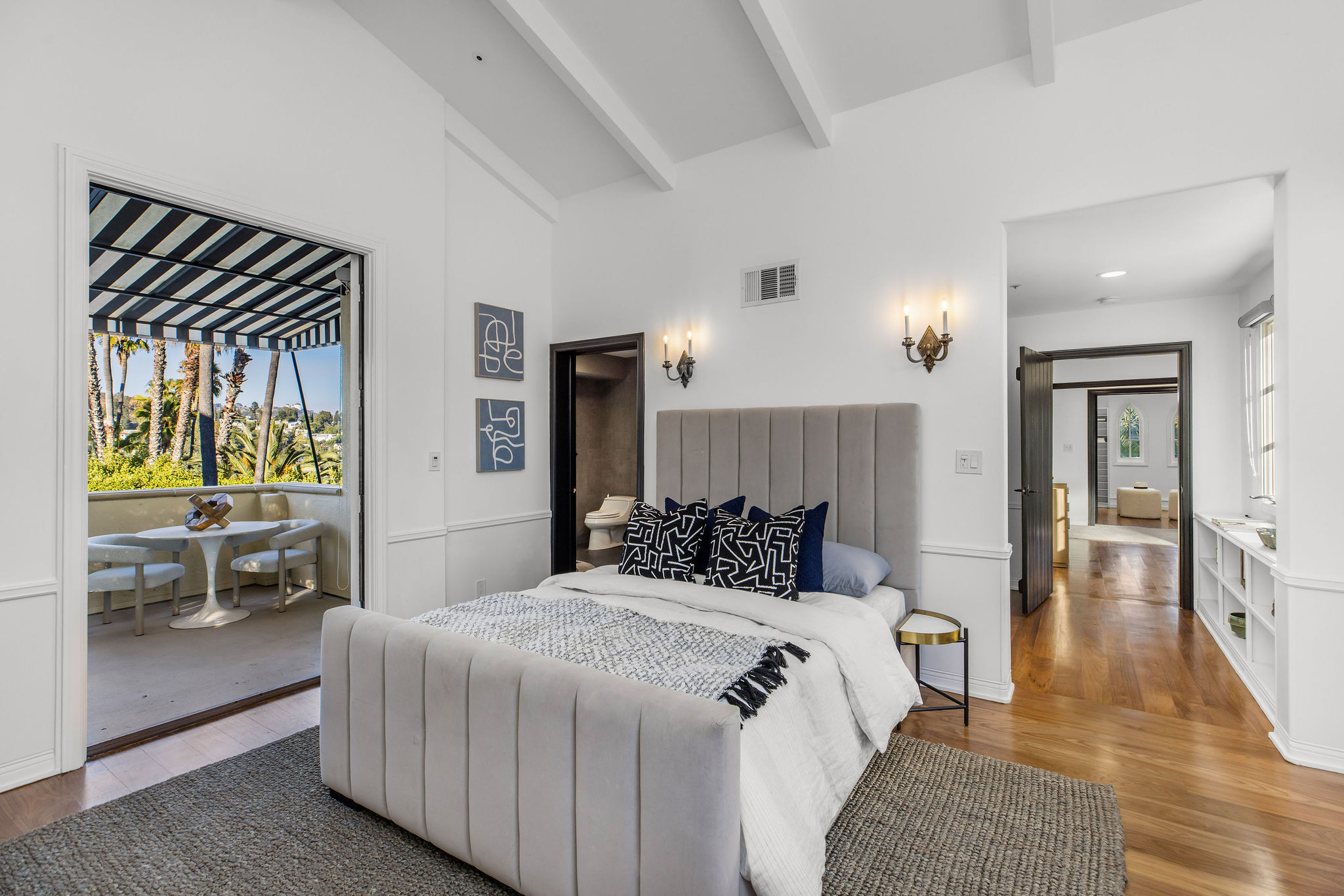  Romantic Spanish Retreat in Whitley Heights - 物件實景