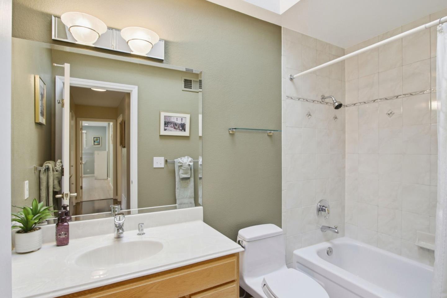 Santa Clara, California, 95051, United States, 4 Bedrooms Bedrooms, ,2 BathroomsBathrooms,Residential,For Sale,1992885