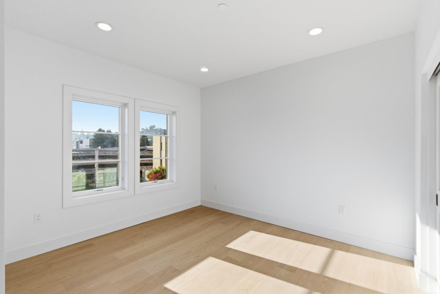 San Carlos, California, 94070, United States, 2 Bedrooms Bedrooms, ,2 BathroomsBathrooms,Residential,For Sale,2002973