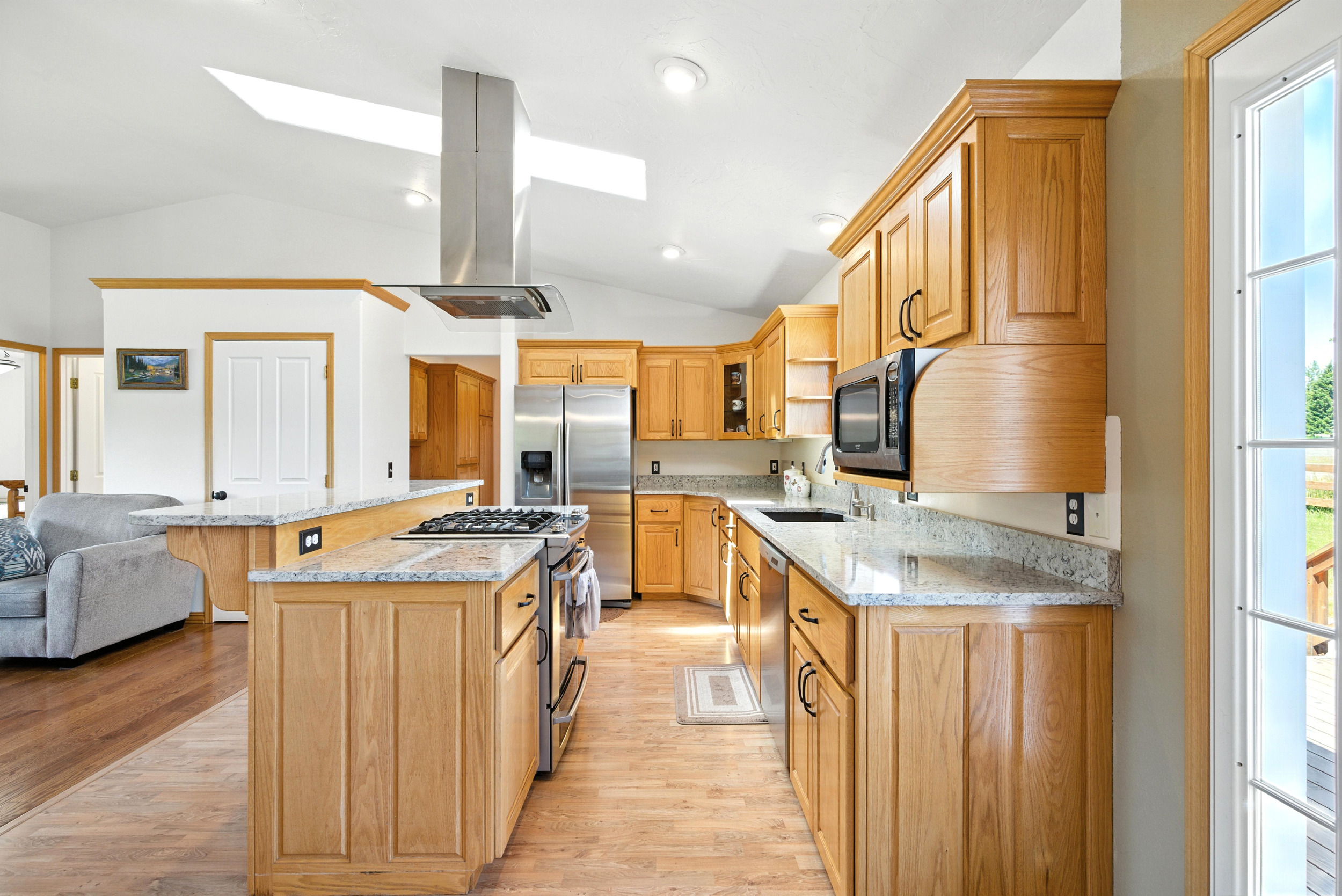 Bonners Ferry, Idaho, 83805, United States, 3 Bedrooms Bedrooms, ,2 BathroomsBathrooms,Residential,For Sale,1921279