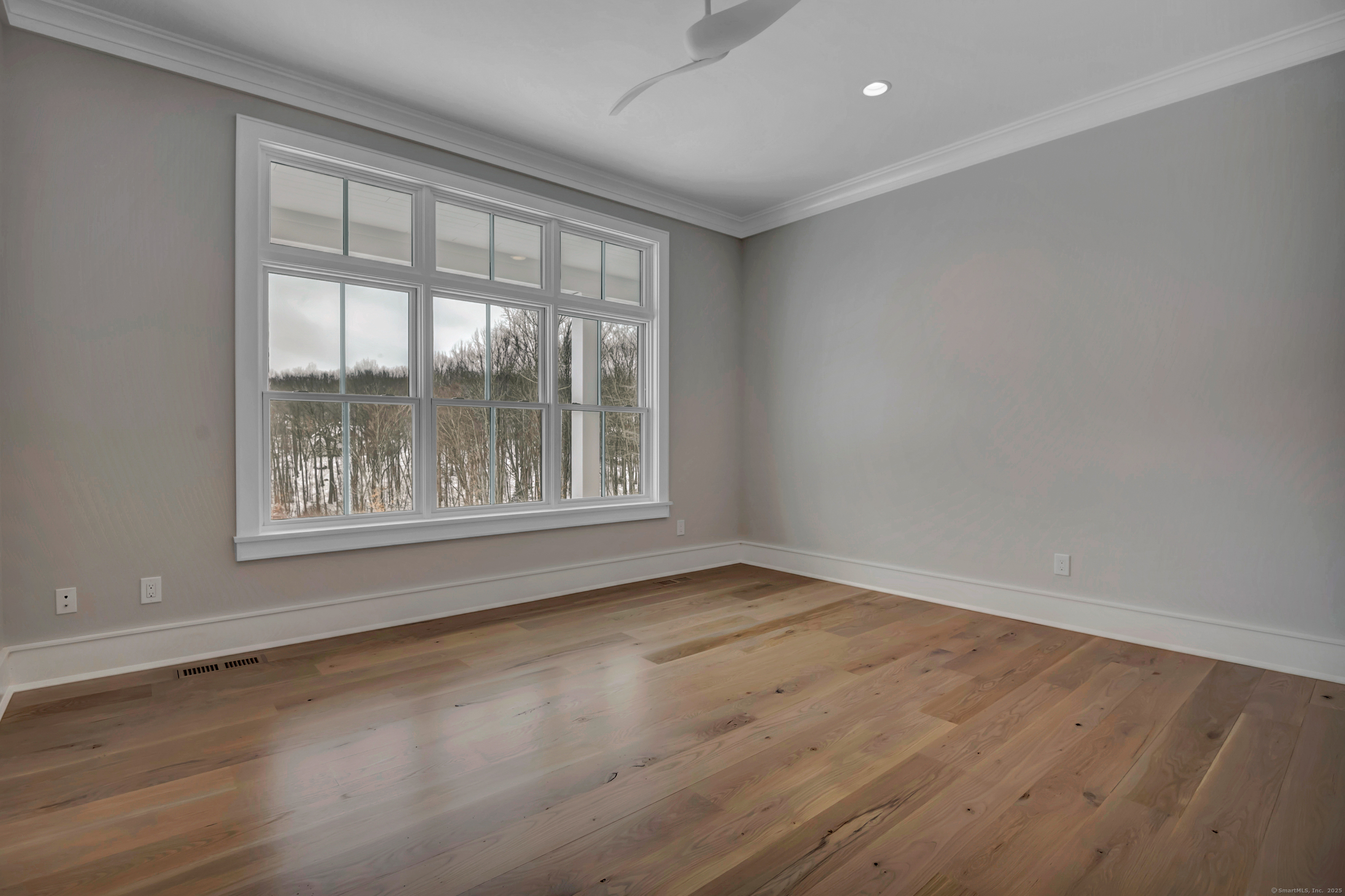 Orange, Connecticut, 06477, United States, 4 Bedrooms Bedrooms, ,5 BathroomsBathrooms,Residential,For Sale,1902233