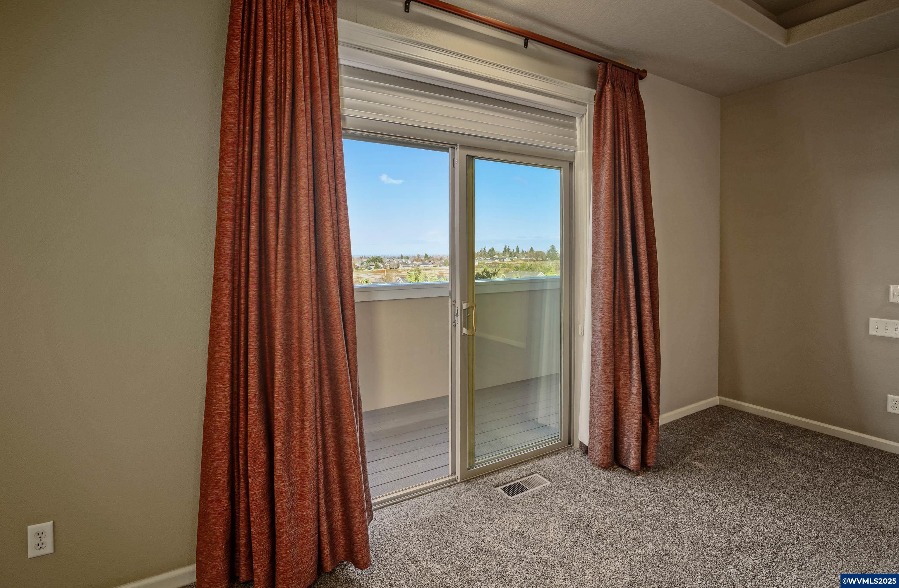 Salem, Oregon, 97306, United States, 3 Bedrooms Bedrooms, ,3 BathroomsBathrooms,Residential,For Sale,1989226