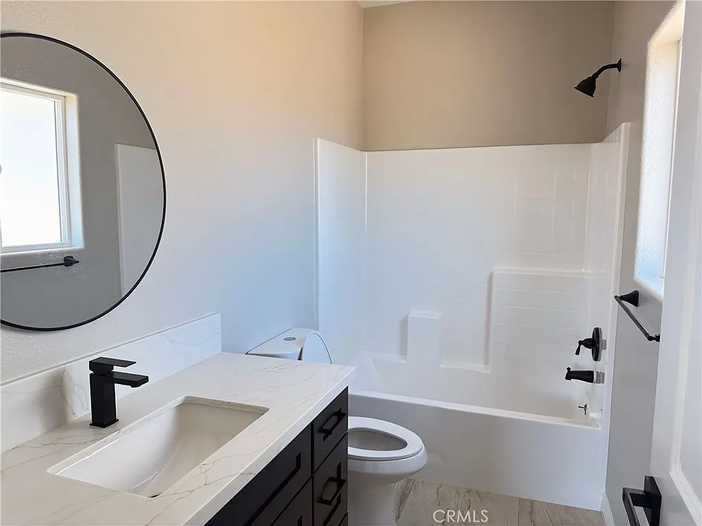 Apple Valley, California, 92308, United States, 4 Bedrooms Bedrooms, ,3 BathroomsBathrooms,Residential,For Sale,1977034