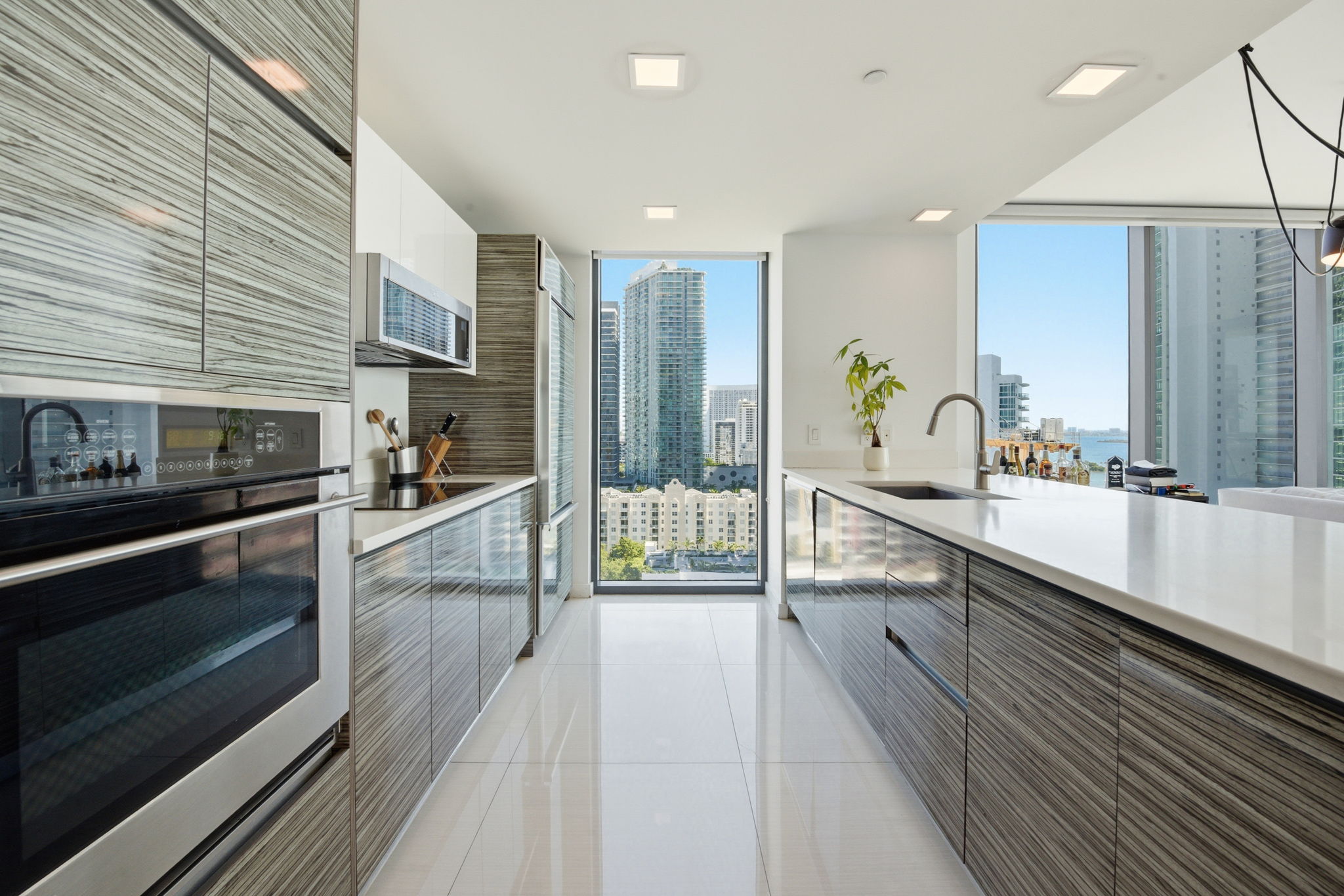  460 NE 28th St, Miami, FL, 33137 - 物件實景