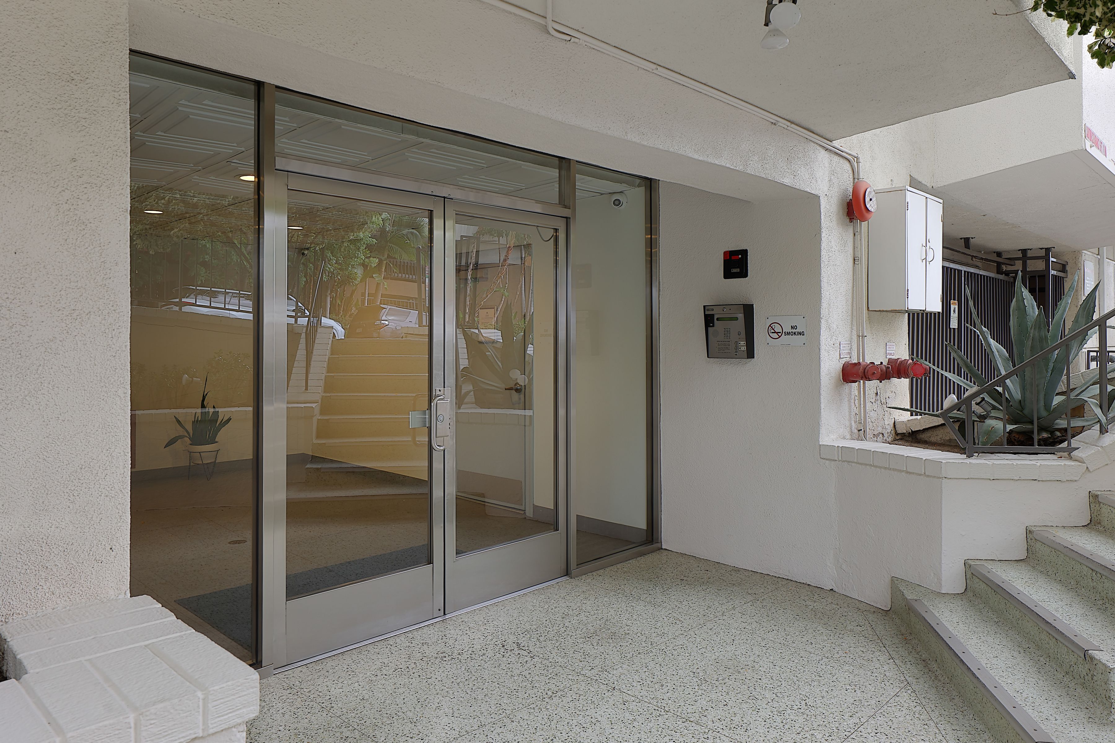  960 Larrabee Street #218 - 物件實景