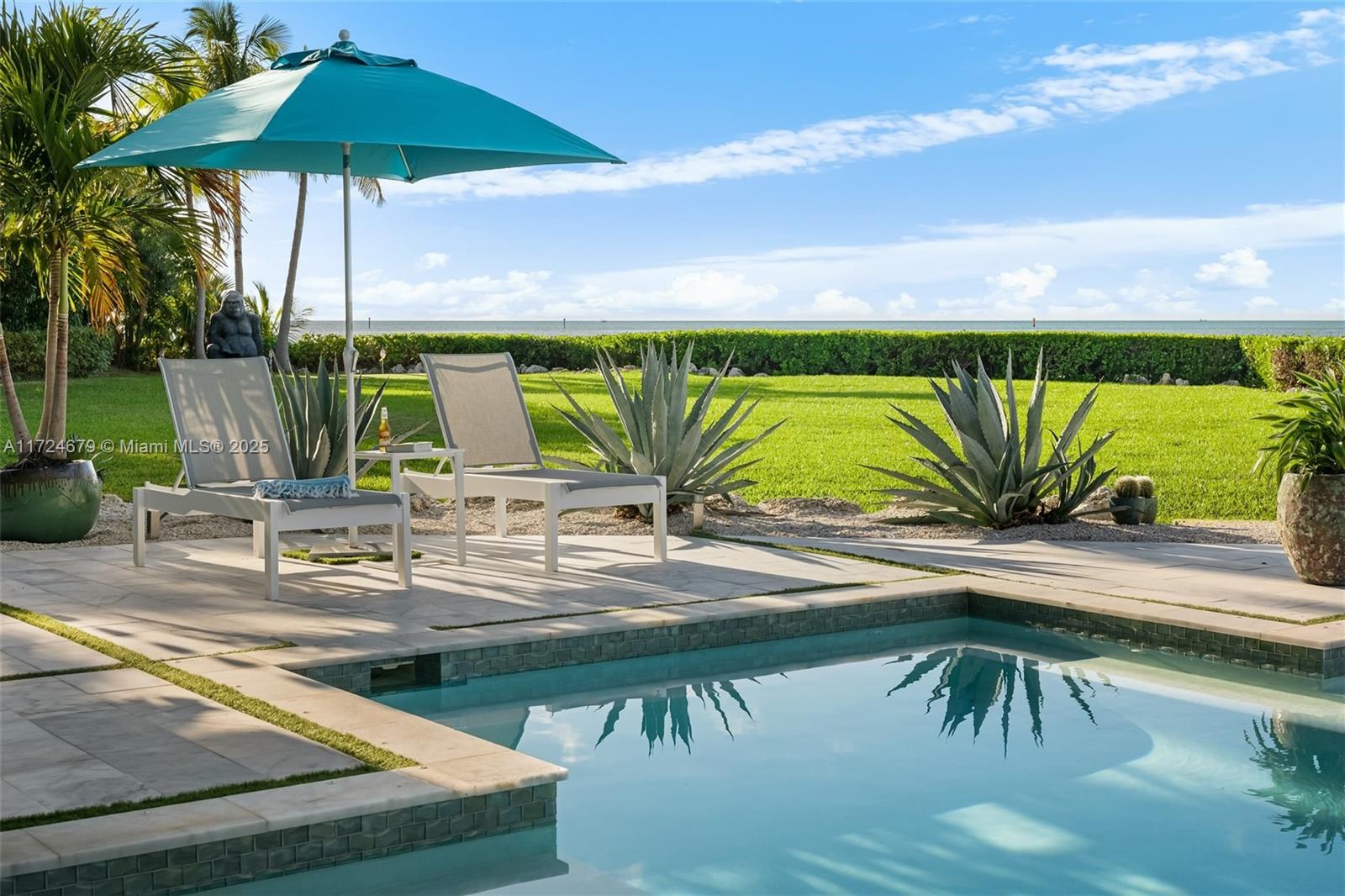 Islamorada, Florida, 33036, United States, 6 Bedrooms Bedrooms, ,4 BathroomsBathrooms,Residential,For Sale,1932543