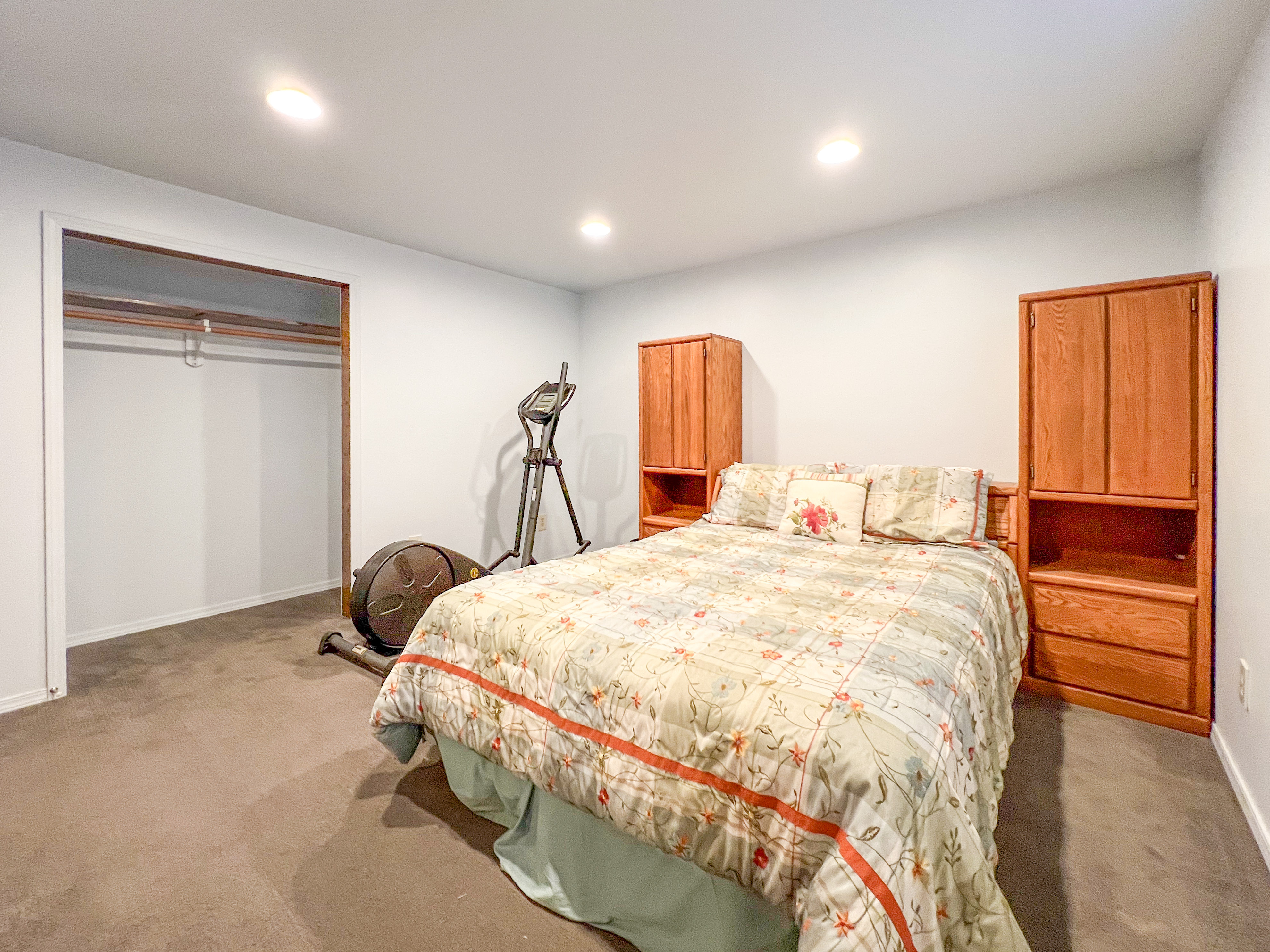 Kettle Falls, Washington, 99141, United States, 4 Bedrooms Bedrooms, ,4 BathroomsBathrooms,Residential,For Sale,1984366