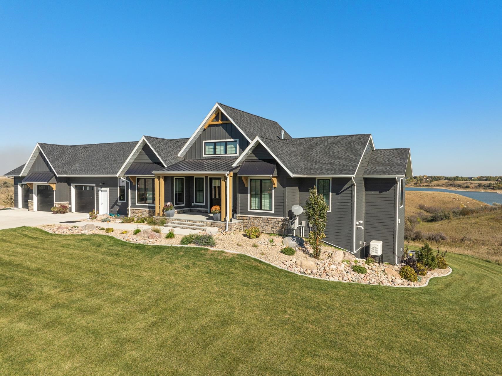 Garrison, North Dakota, 58540, United States, 4 Bedrooms Bedrooms, ,3 BathroomsBathrooms,Residential,For Sale,1975291