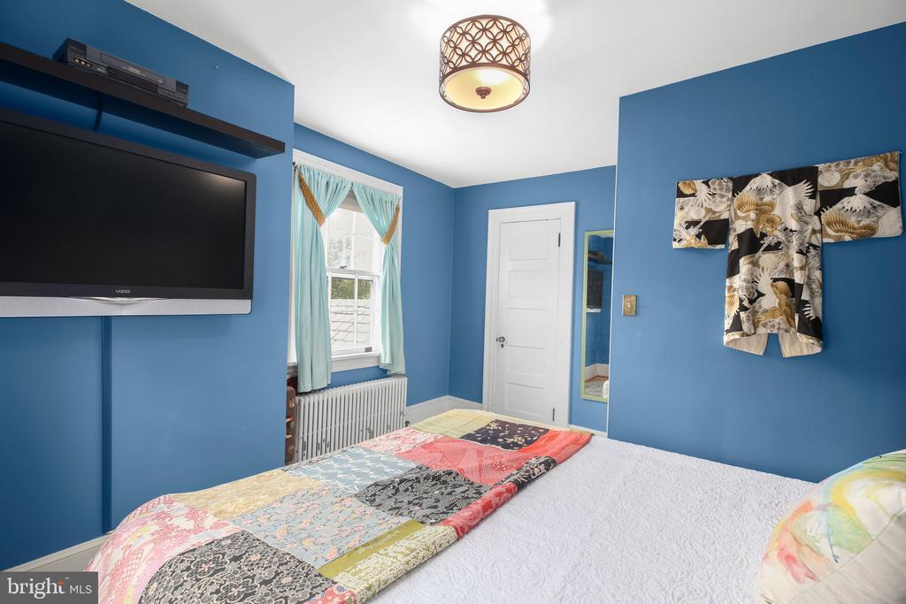 Fredericksburg, Virginia, 22401, United States, 4 Bedrooms Bedrooms, ,2 BathroomsBathrooms,Residential,For Sale,1826966