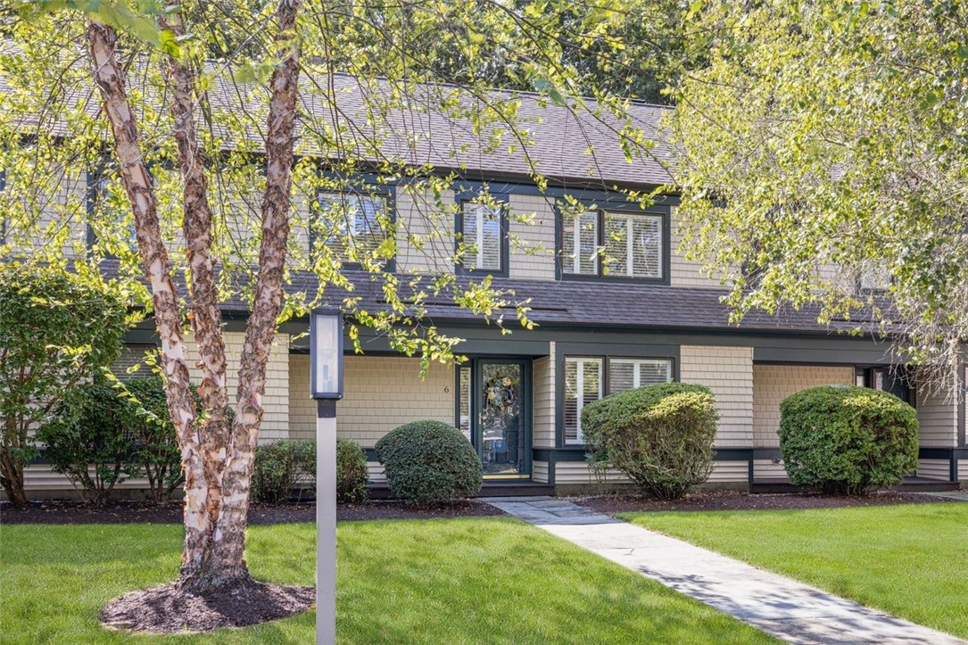Narragansett, Rhode Island, 02882, United States, 2 Bedrooms Bedrooms, ,3 BathroomsBathrooms,Residential,For Sale,1950851