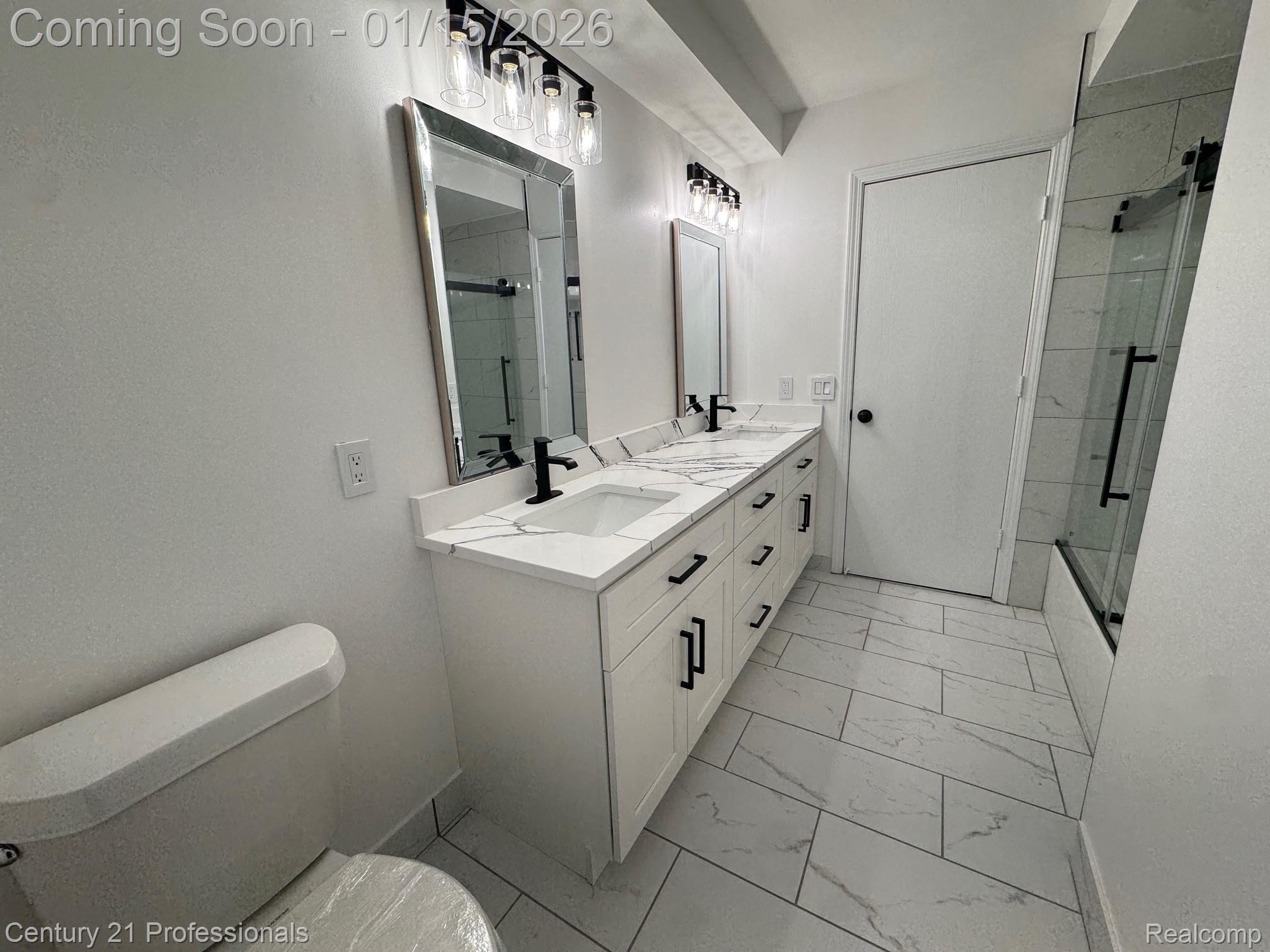 SterlingHeights, Michigan, 48310, United States, 3 Bedrooms Bedrooms, ,3 BathroomsBathrooms,Residential,For Sale,2010061