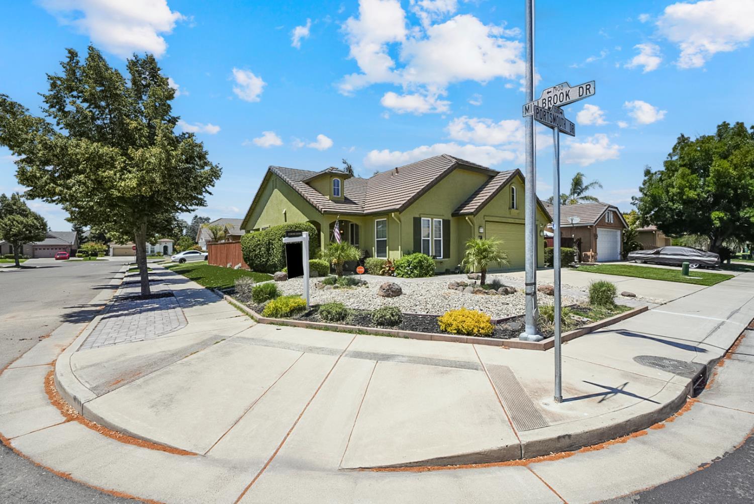 Lodi, California, 95242, United States, 4 Bedrooms Bedrooms, ,2 BathroomsBathrooms,Residential,For Sale,1928758