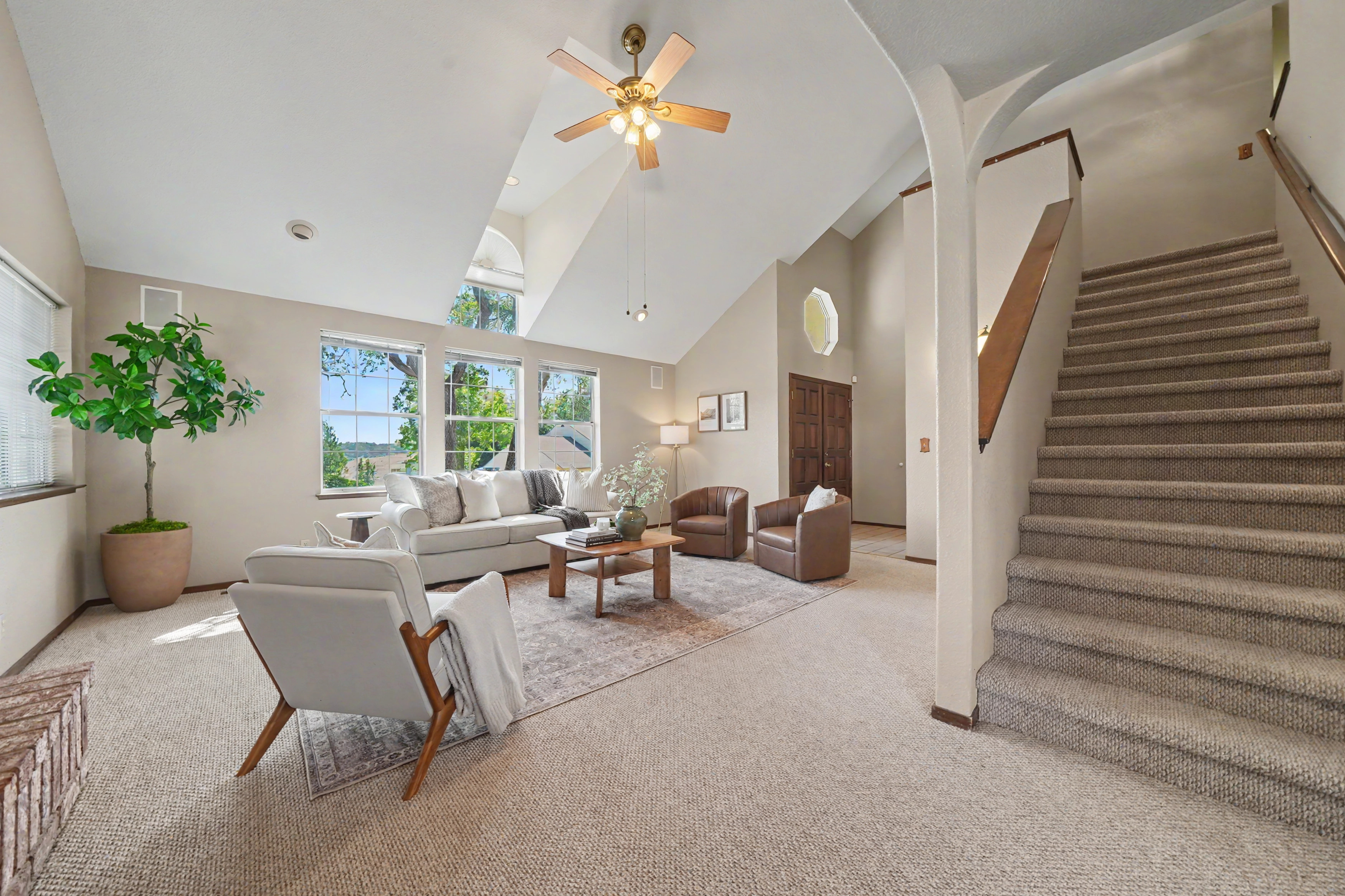  Spacious Sutter Creek Home with Hillside Views and Endless Potential - 物件實景