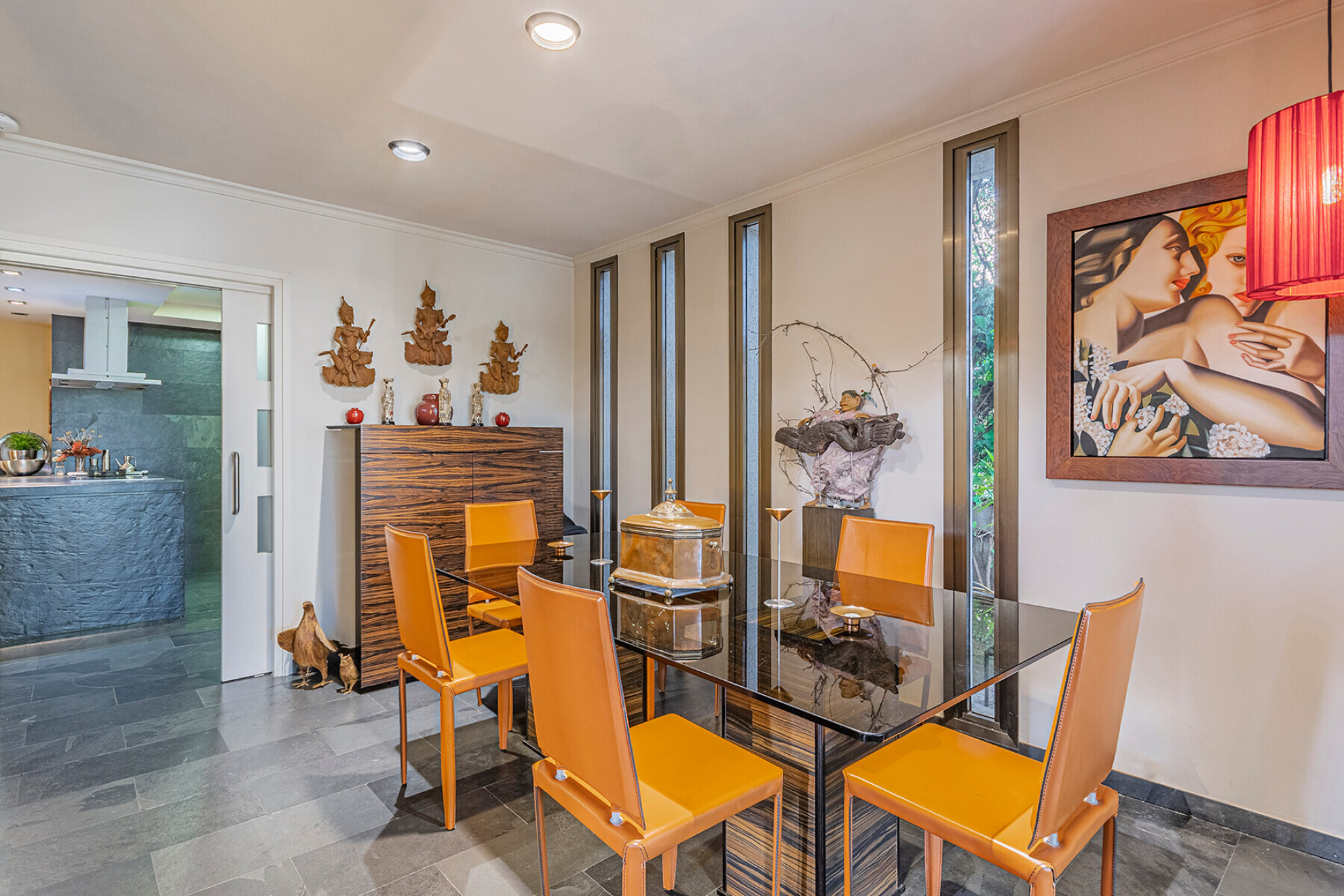  Exclusive single-family home with a large yard, views, and privacy in La Miranda - 物件實景