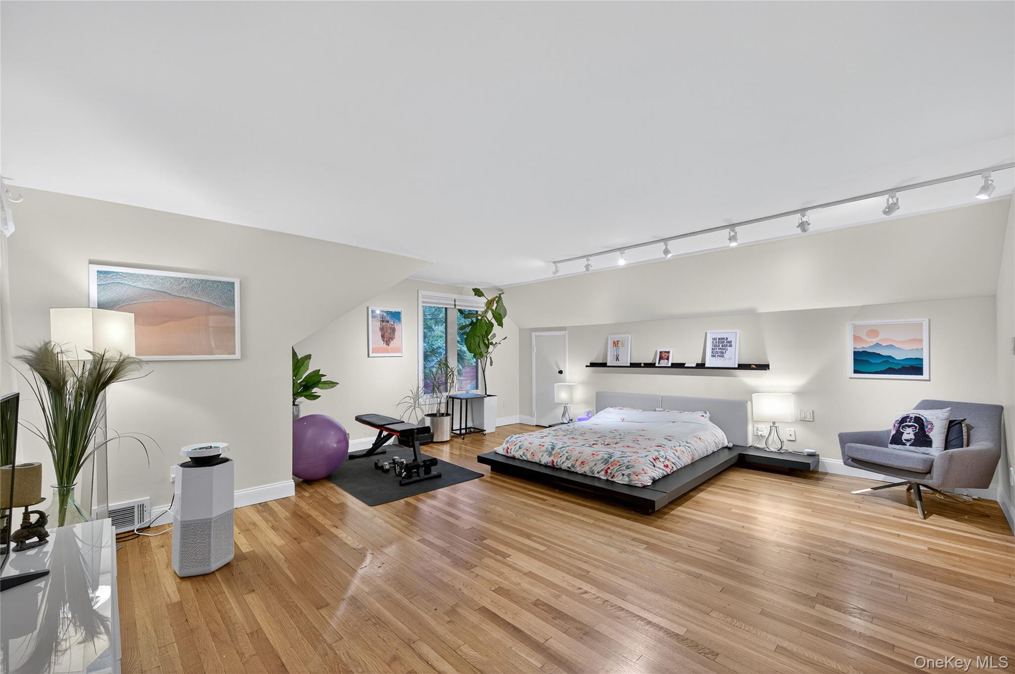  634 Park Avenue, Huntington, NY, 11743 - 物件實景
