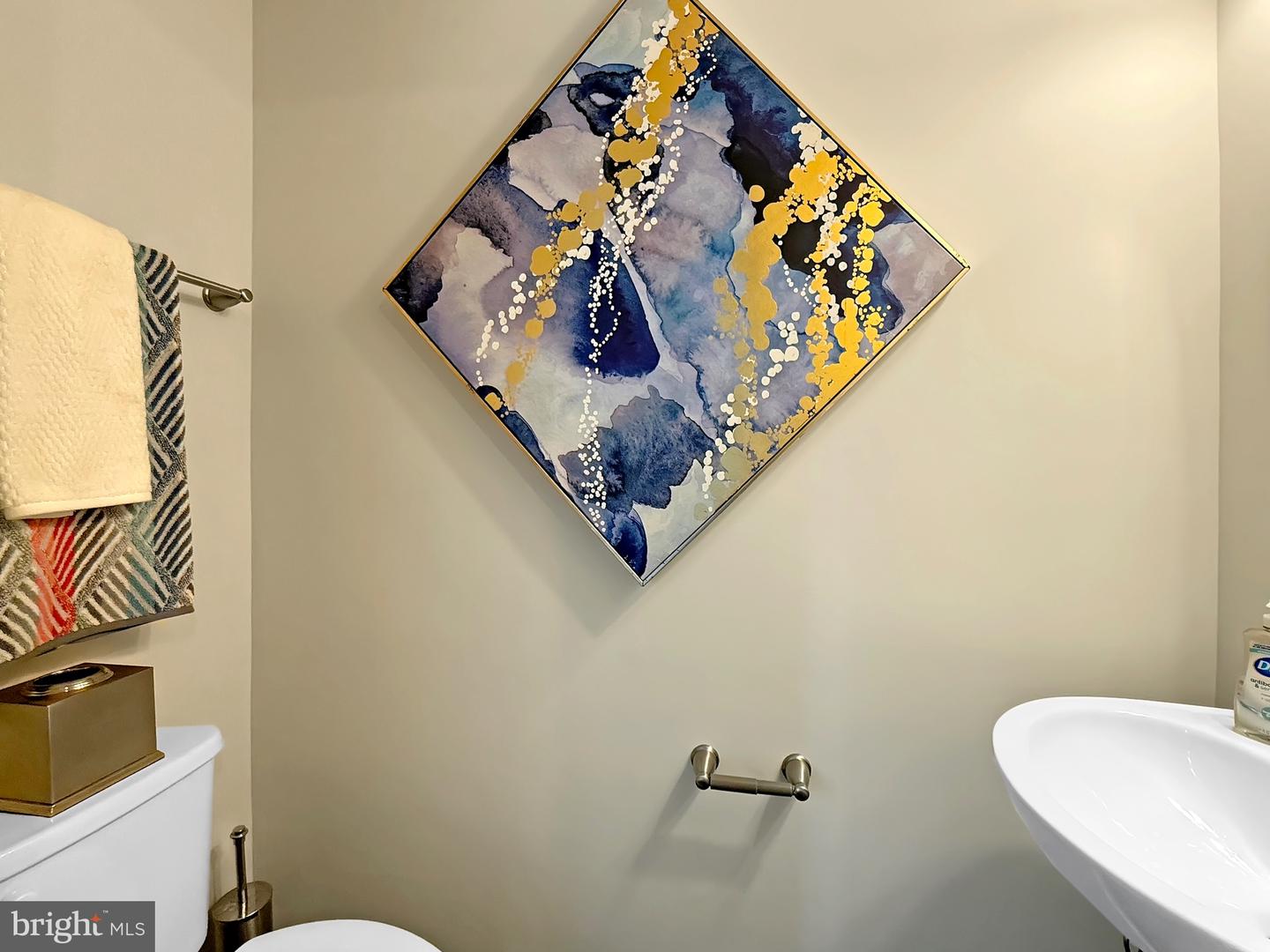 Glen Burnie, Maryland, 21060, United States, 3 Bedrooms Bedrooms, ,3 BathroomsBathrooms,Residential,For Sale,1918197