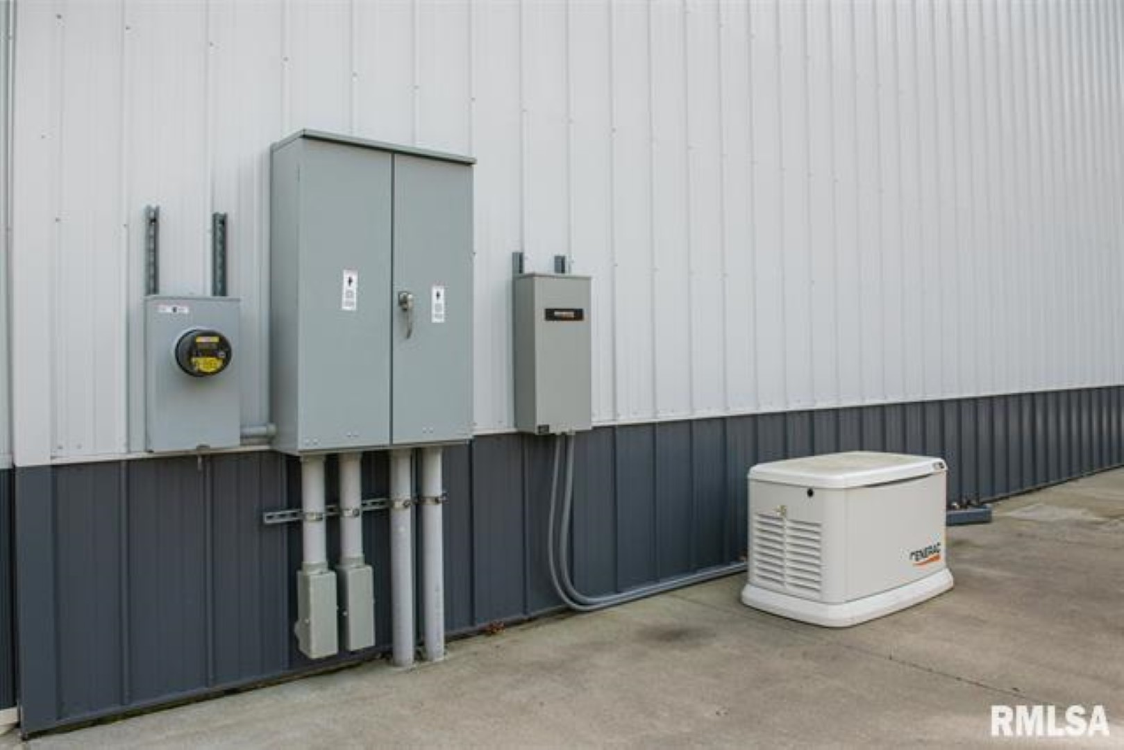 Cobden, Illinois, 62920, United States, 2 Bedrooms Bedrooms, ,2 BathroomsBathrooms,Residential,For Sale,2009270