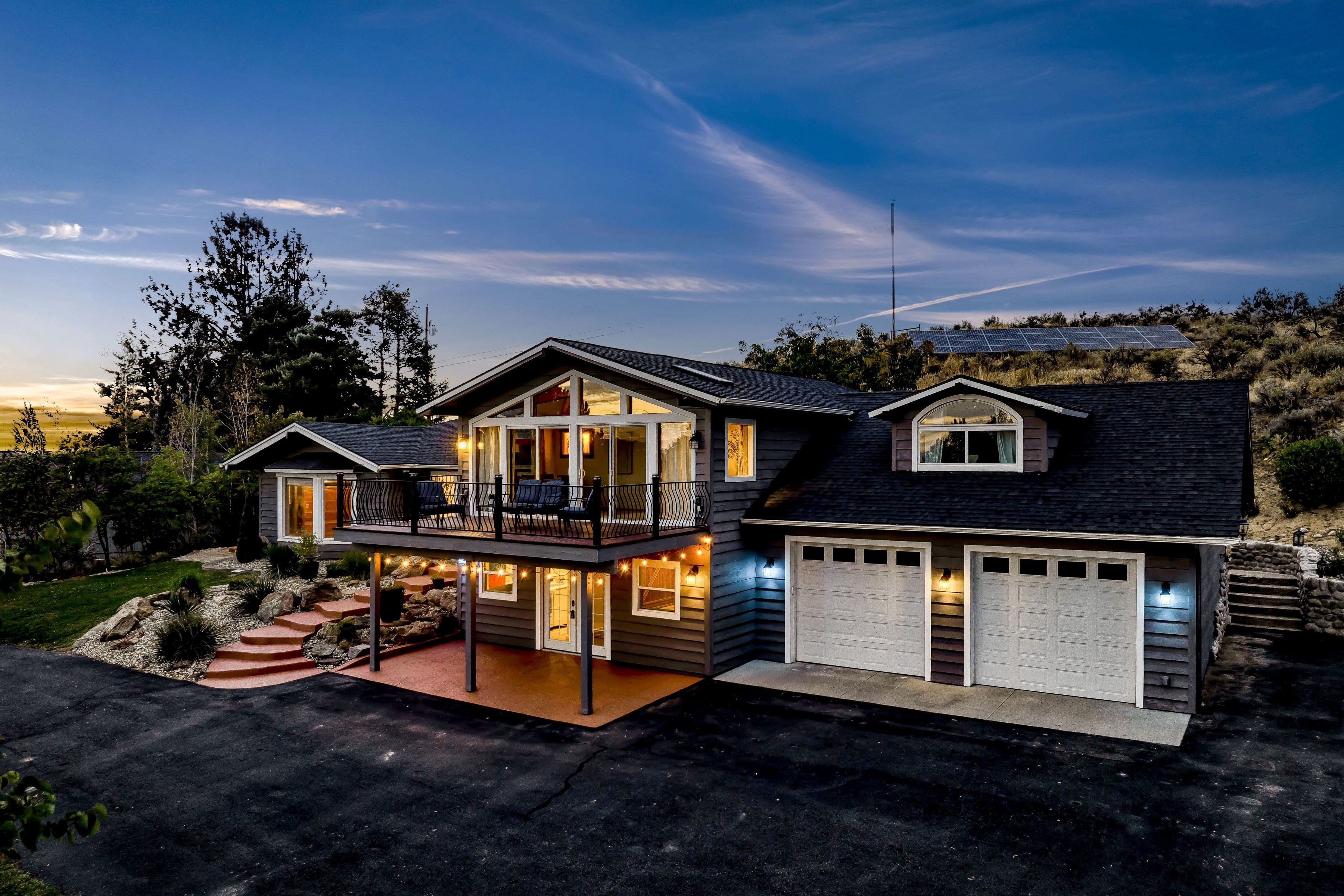  Architectural Foothills Retreat with Valley Views & Direct Trail Access - 物件實景