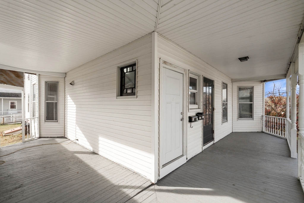 Southbridge, Massachusetts, 01550, United States, 7 Bedrooms Bedrooms, ,4 BathroomsBathrooms,Residential,For Sale,1990940