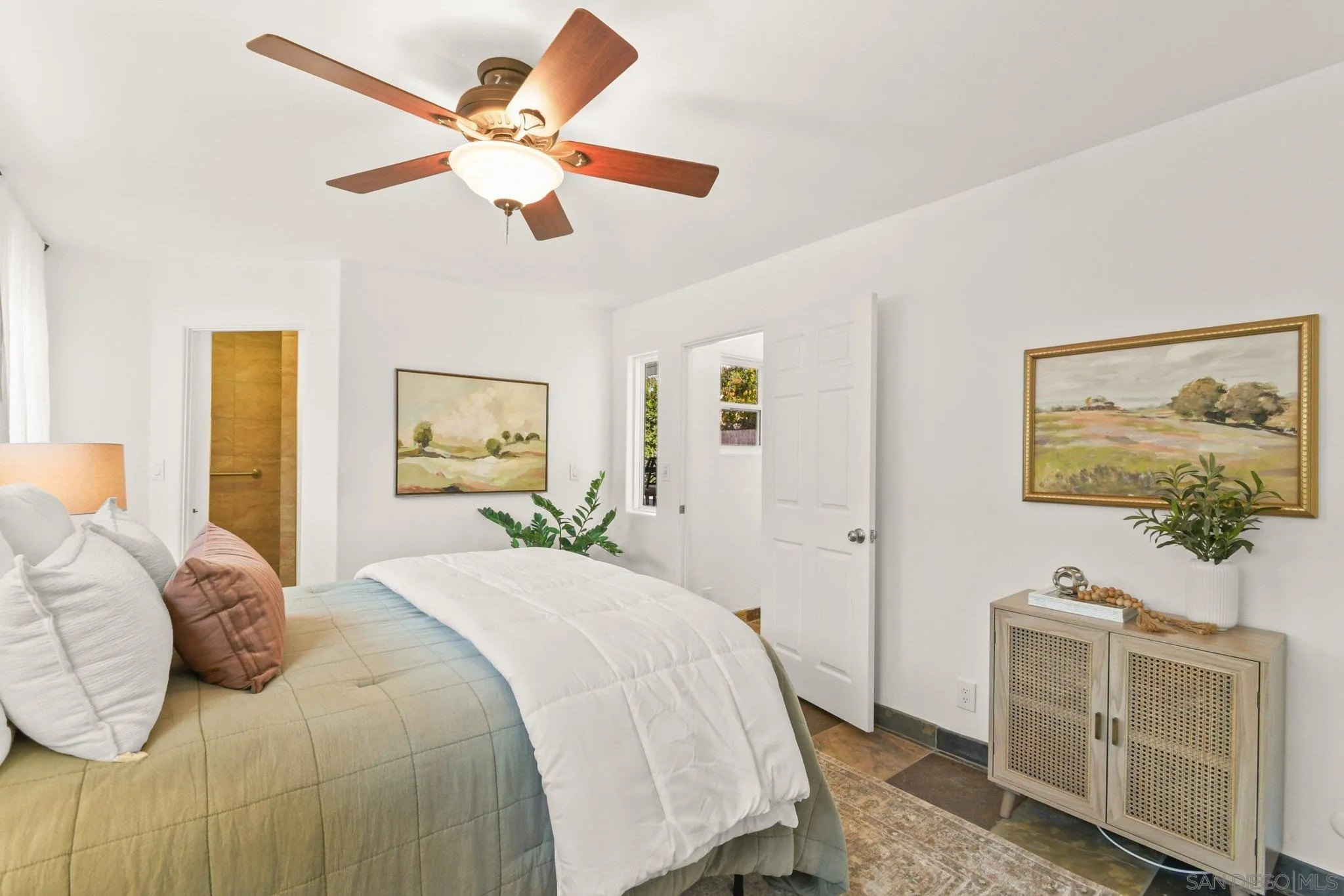 San Diego, California, 92107, United States, 3 Bedrooms Bedrooms, ,2 BathroomsBathrooms,Residential,For Sale,1988233