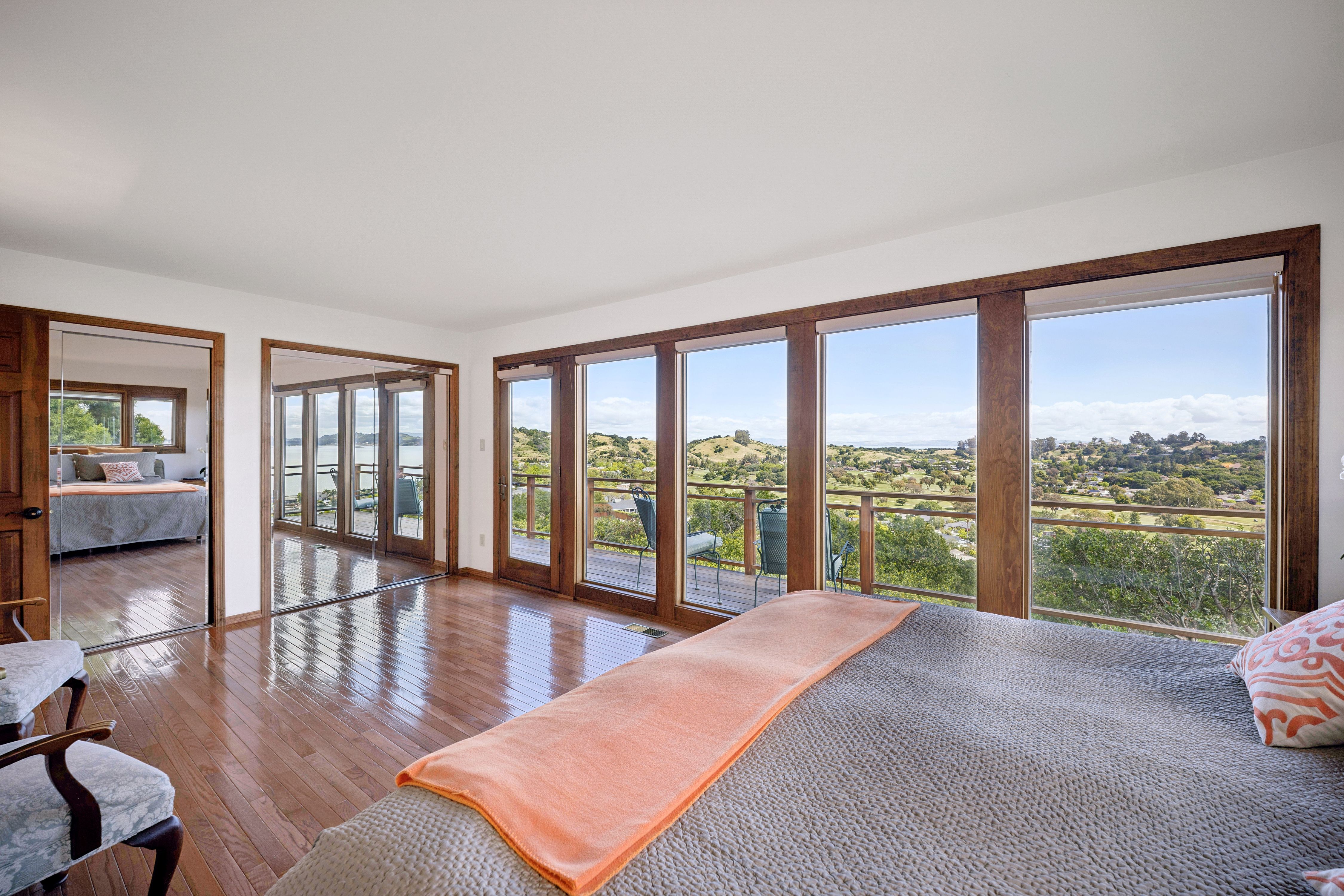  Peacock Gap View Home - 物件實景