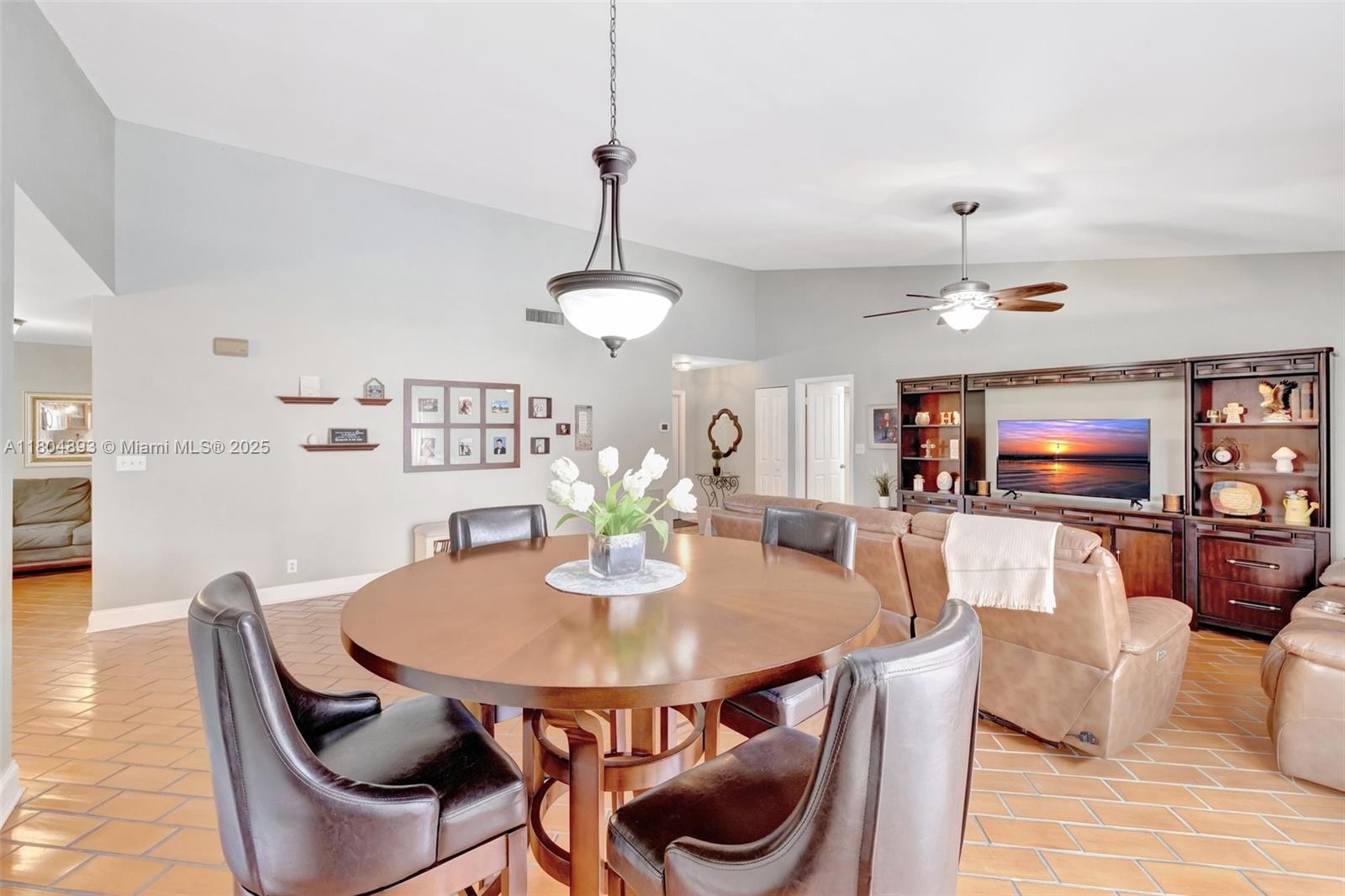 Cooper City, Florida, 33026, United States, 3 Bedrooms Bedrooms, ,2 BathroomsBathrooms,Residential,For Sale,1827965