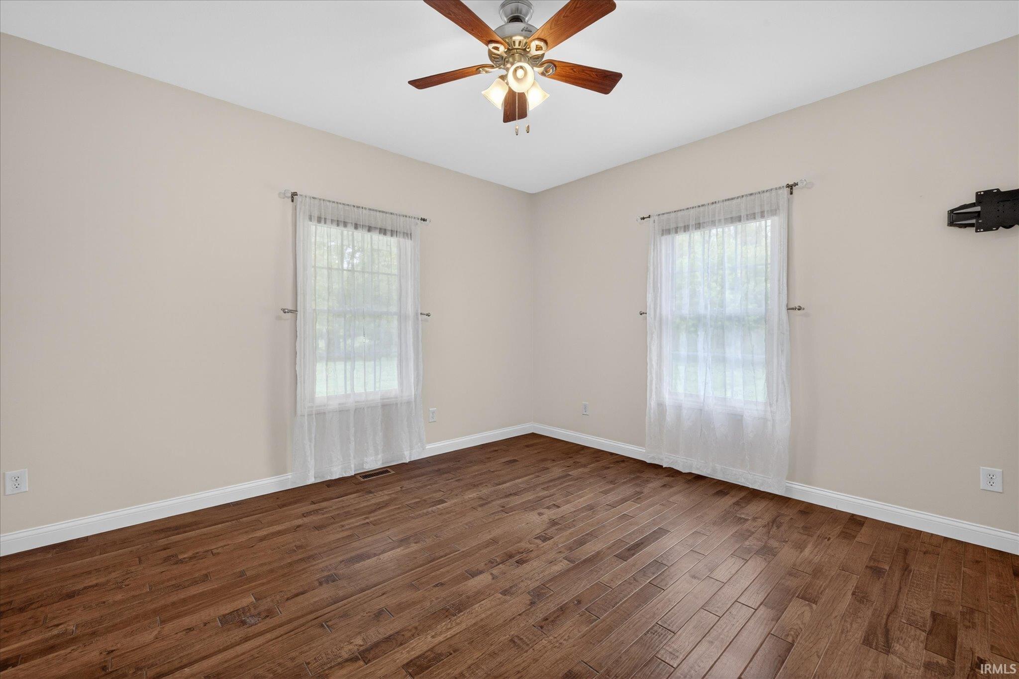 Bloomington, Indiana, 47401-8386, United States, 5 Bedrooms Bedrooms, ,3 BathroomsBathrooms,Residential,For Sale,2038414