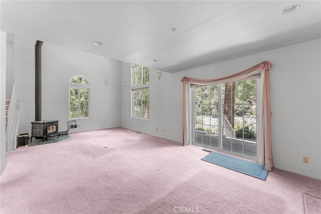 Forest Falls, California, 92339, United States, 2 Bedrooms Bedrooms, ,3 BathroomsBathrooms,Residential,For Sale,1928200