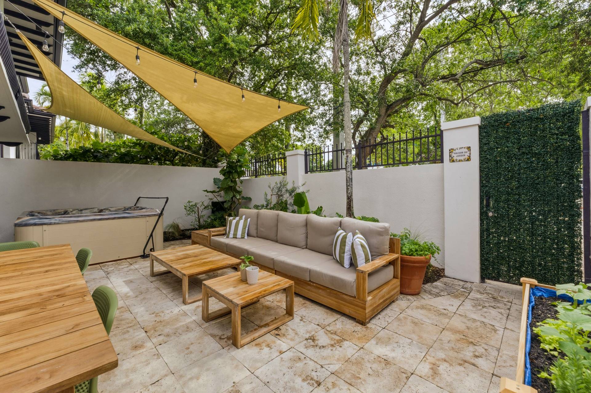  3036 Mcdonald Street, Miami, FL, 33133 - 物件實景