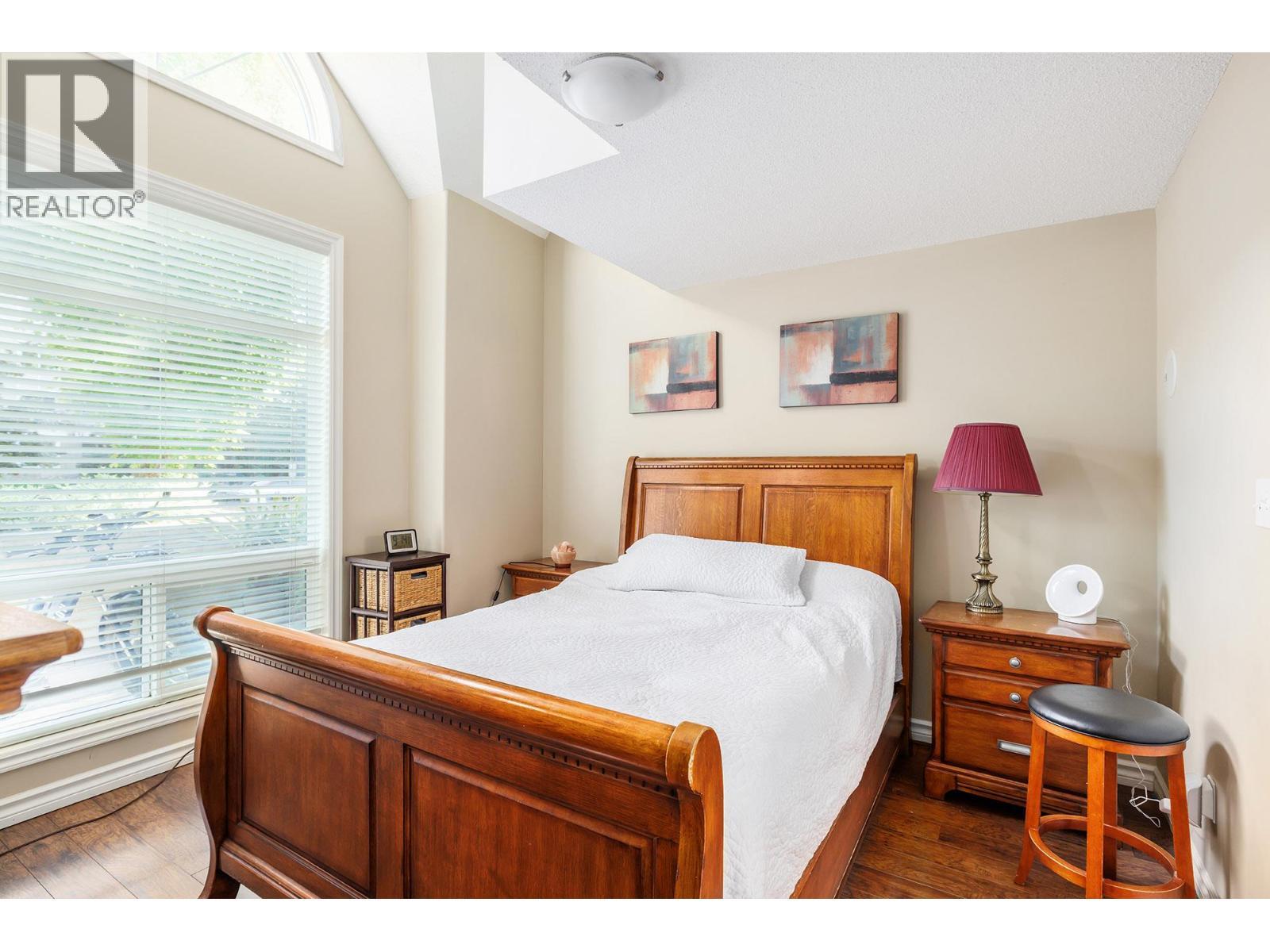 KELOWNA, British Columbia, V1Y 9W1, CA, 2 Bedrooms Bedrooms, ,2 BathroomsBathrooms,Residential,For Sale,1961456