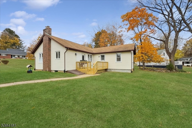 Roxbury Twp., New Jersey, 07876, United States, 3 Bedrooms Bedrooms, ,2 BathroomsBathrooms,Residential,For Sale,1987985