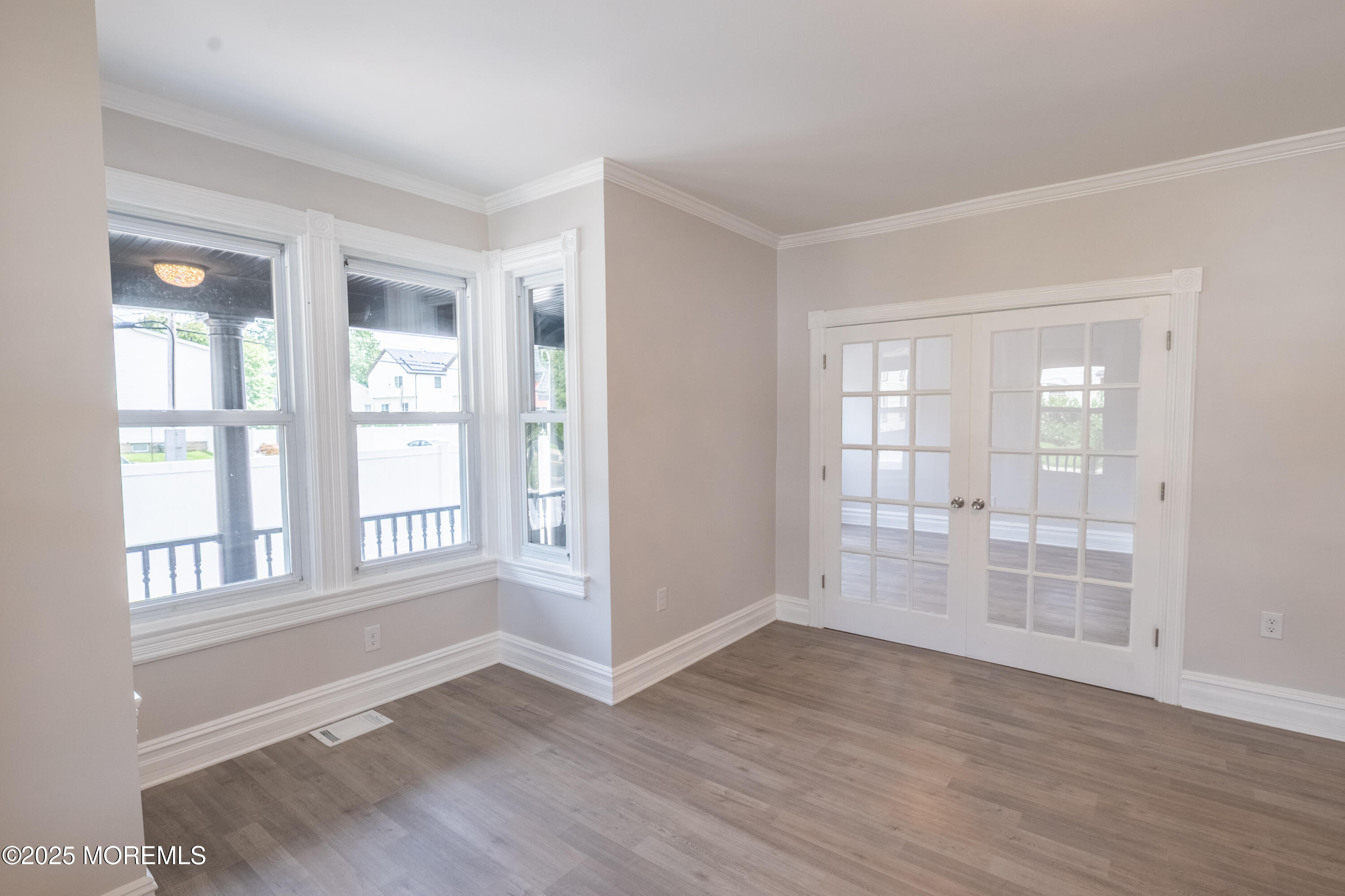 Englishtown, New Jersey, 07726, United States, 6 Bedrooms Bedrooms, ,4 BathroomsBathrooms,Residential,For Sale,1908199