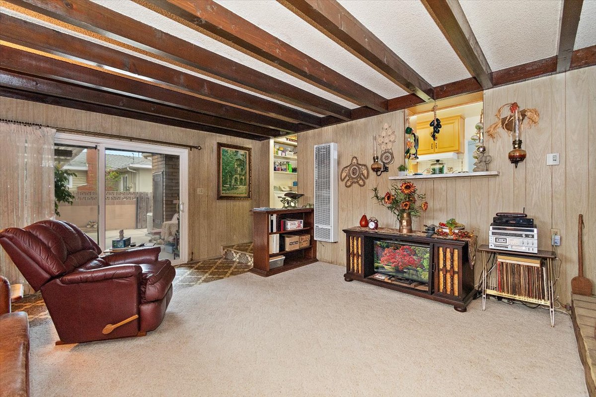 Lakewood, California, 90713, United States, 3 Bedrooms Bedrooms, ,1 BathroomBathrooms,Residential,For Sale,1927996