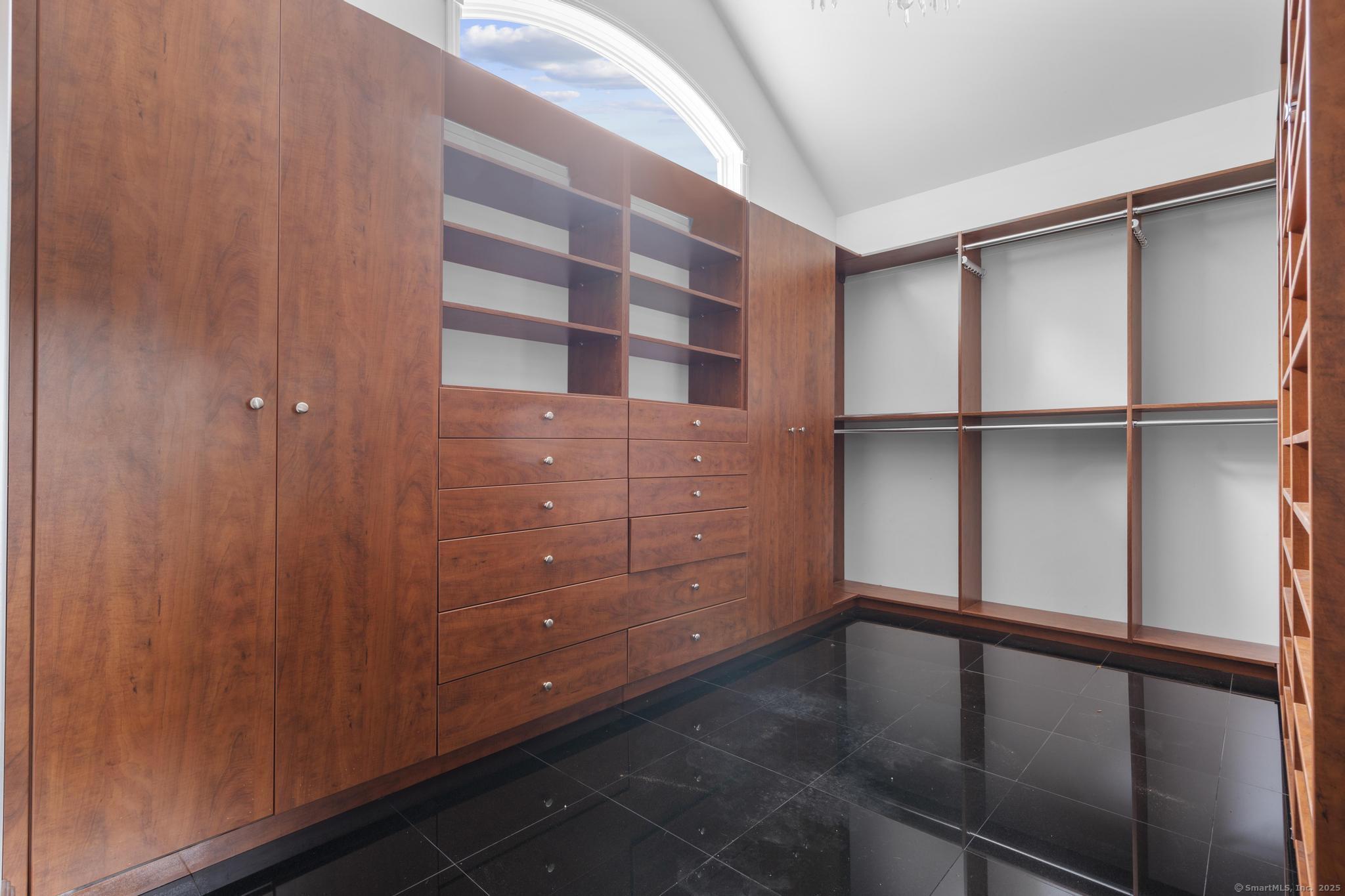 Orange, Connecticut, 06477, United States, 4 Bedrooms Bedrooms, ,8 BathroomsBathrooms,Residential,For Sale,1939481