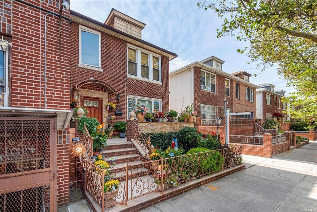Brooklyn, New York, 11204, United States, 5 Bedrooms Bedrooms, ,3 BathroomsBathrooms,Residential,For Sale,1809100