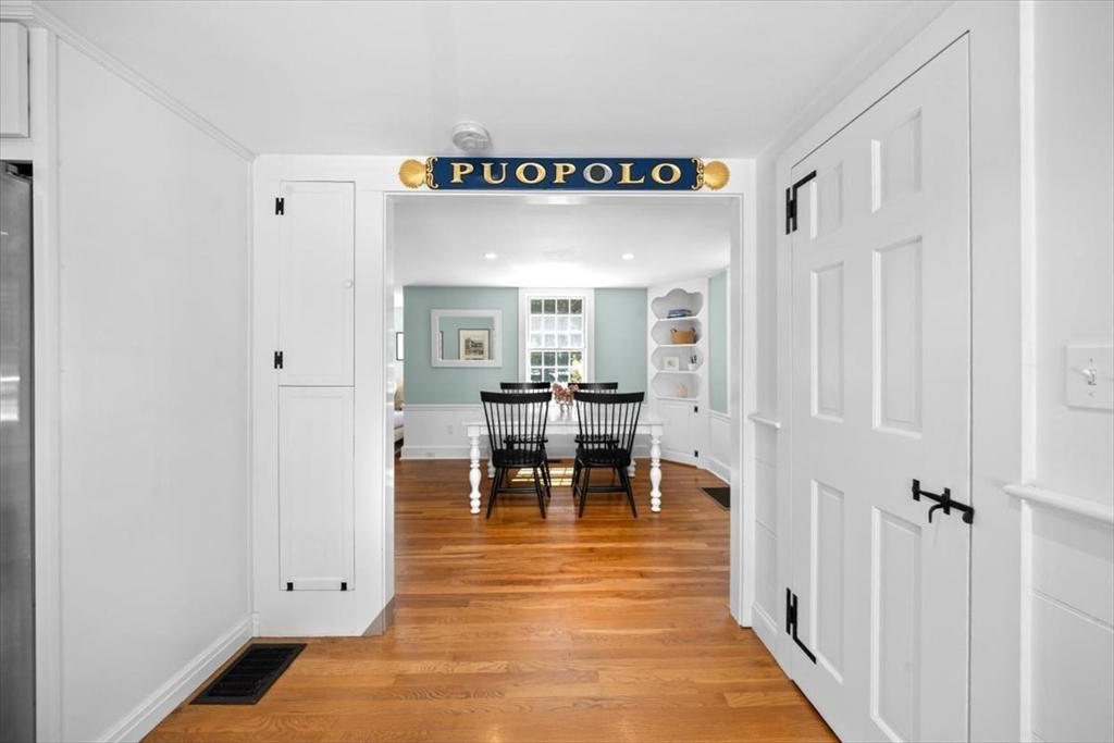 Duxbury, Massachusetts, 02332, United States, 3 Bedrooms Bedrooms, ,1 BathroomBathrooms,Residential,For Sale,1940191