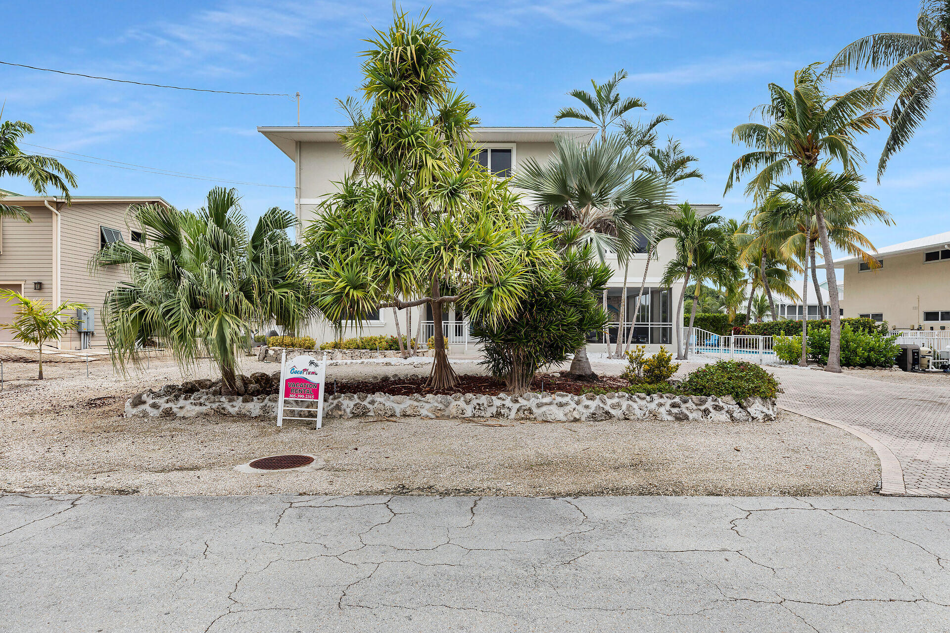 MARATHON, Florida, 33050, United States, 5 Bedrooms Bedrooms, ,3 BathroomsBathrooms,Residential,For Sale,1691478