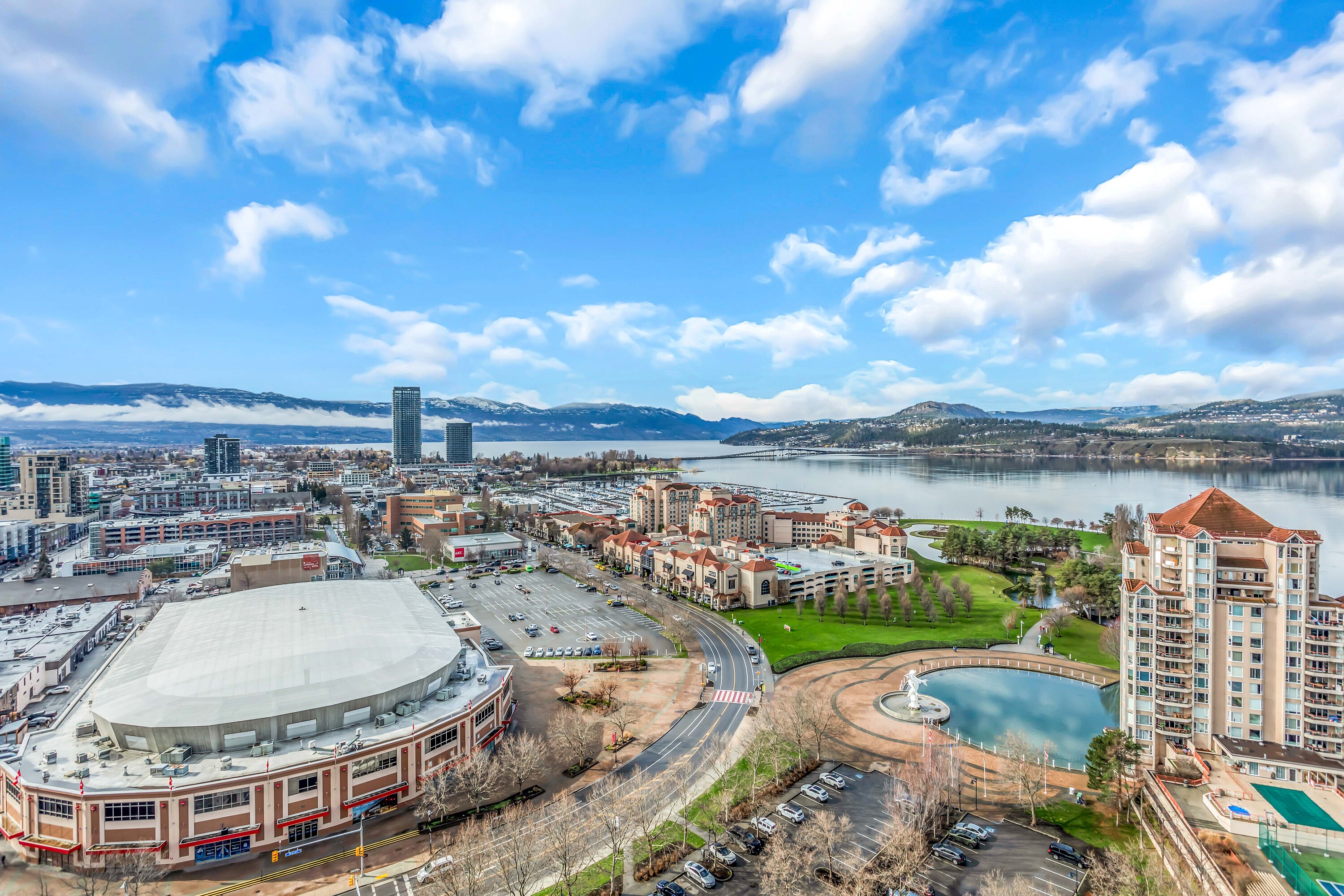  Unobstructed Views of the Lake - 物件實景