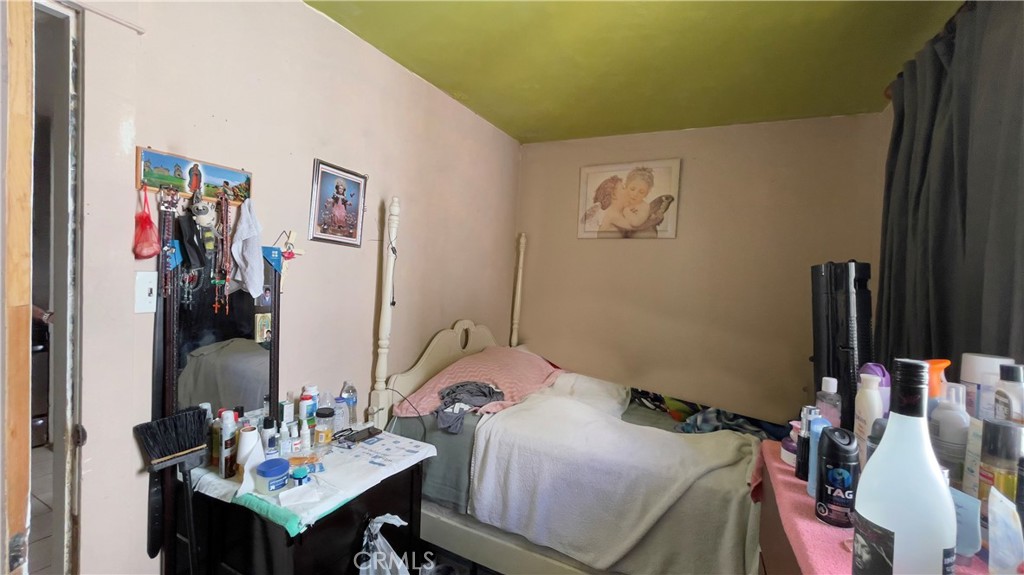 Los Angeles, California, 90065, United States, 3 Bedrooms Bedrooms, ,1 BathroomBathrooms,Residential,For Sale,1869381