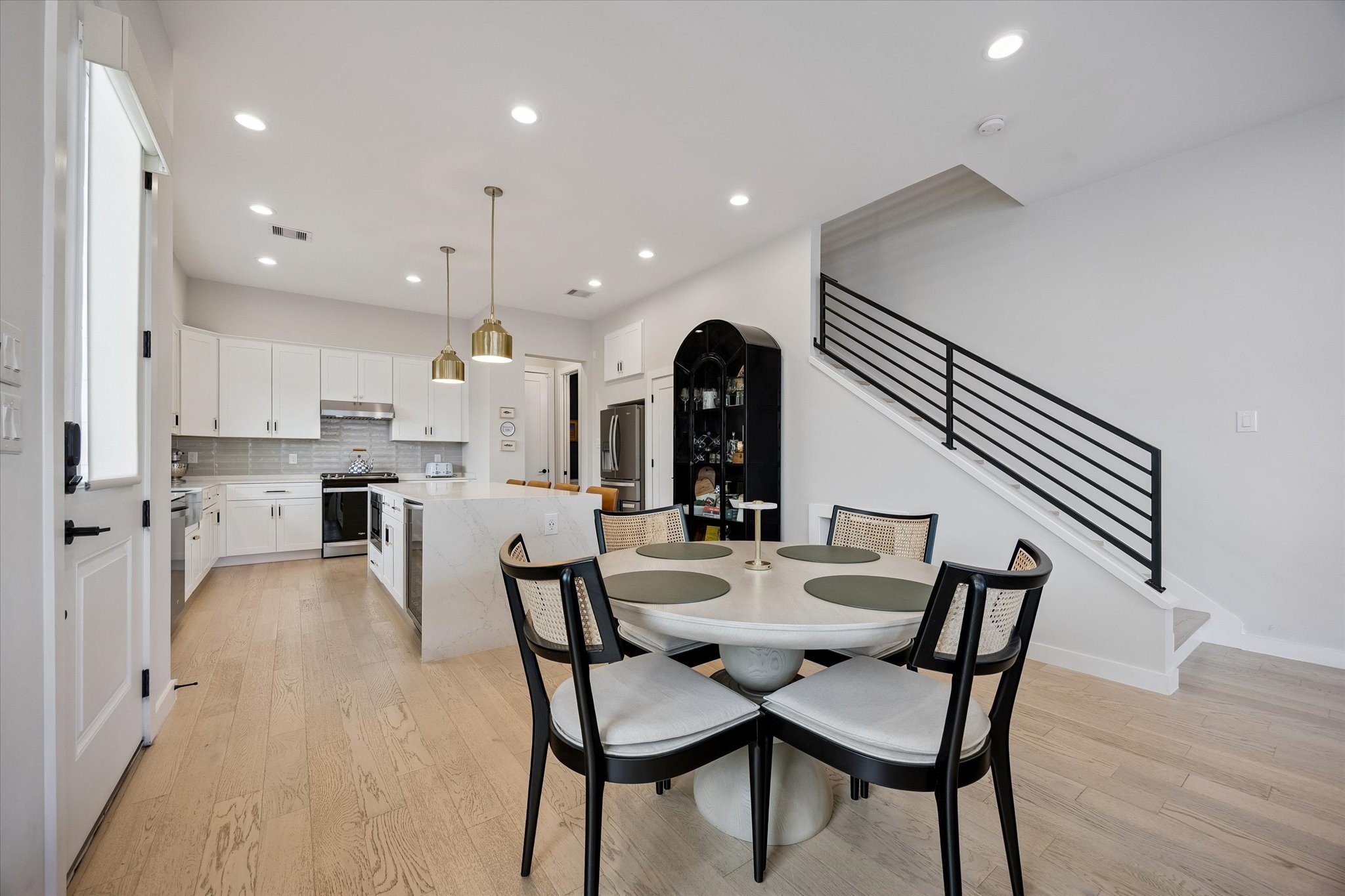  5532 Darling Street - 物件實景