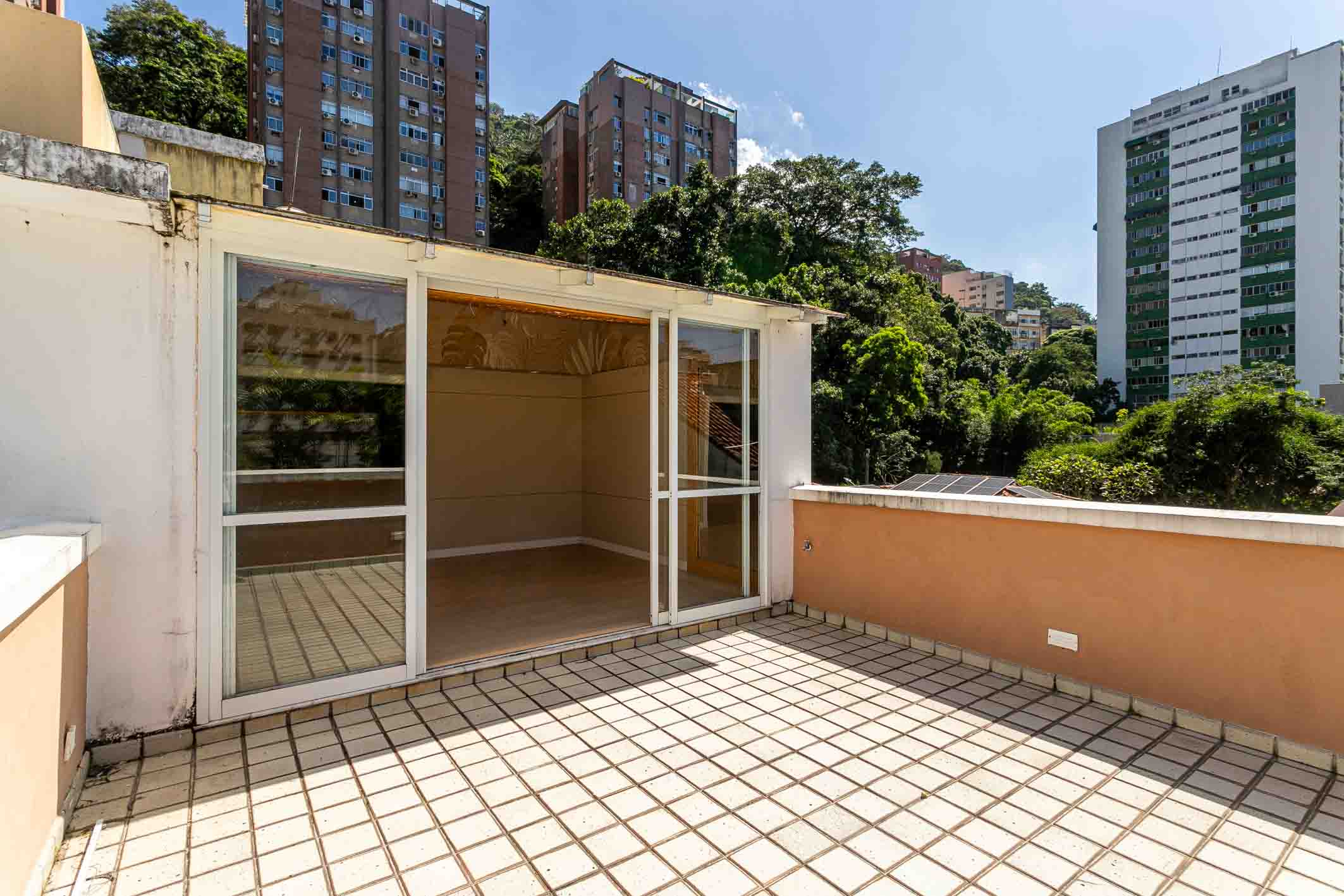  Classic house with garden and leisure area in Gávea - 物件實景