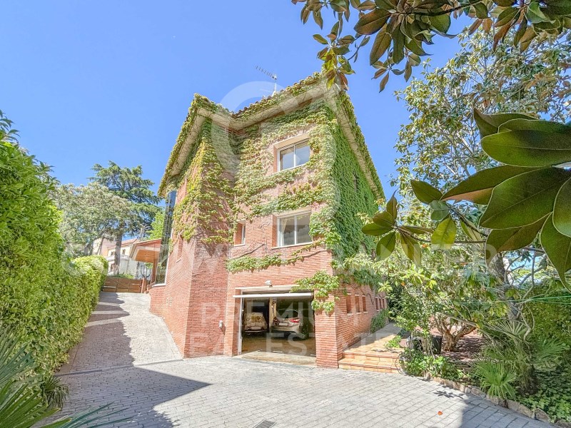 Sant Cugat del Vallès, Catalonia, ES, 5 Bedrooms Bedrooms, ,5 BathroomsBathrooms,Residential,For Sale,1529561