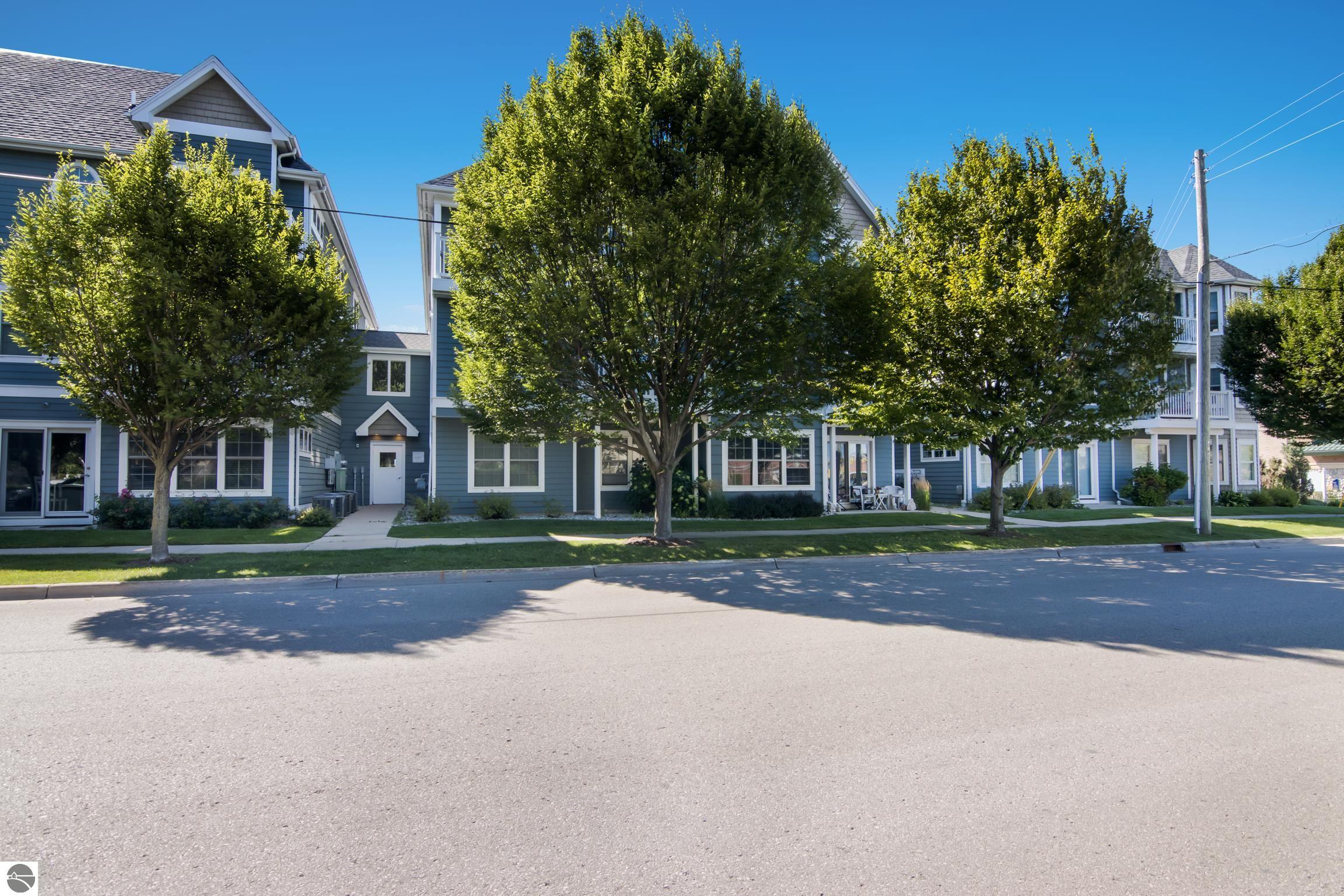 Traverse City, Michigan, 49686, United States, 2 Bedrooms Bedrooms, ,3 BathroomsBathrooms,Residential,For Sale,1926314