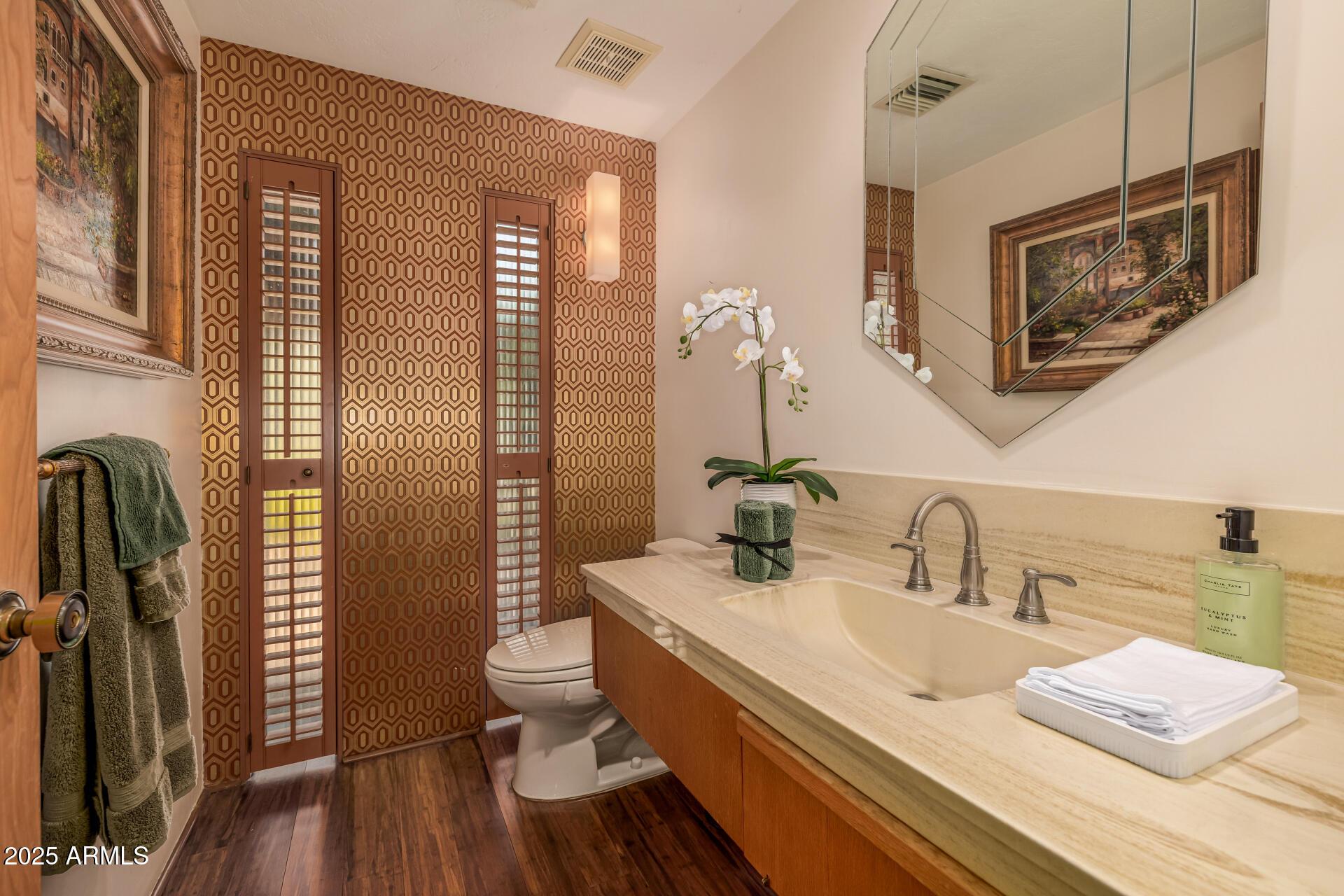 Paradise Valley, Arizona, 85253, United States, 4 Bedrooms Bedrooms, ,8 BathroomsBathrooms,Residential,For Sale,1914345