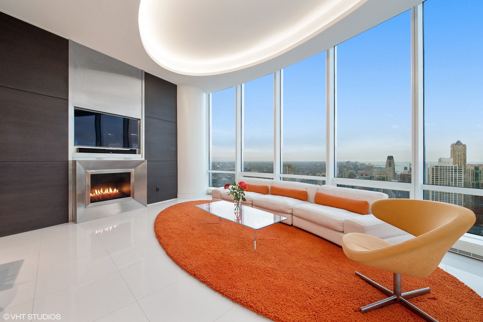 Chicago, Illinois, 60611, United States, 3 Bedrooms Bedrooms, ,5 BathroomsBathrooms,Residential,For Sale,1940943