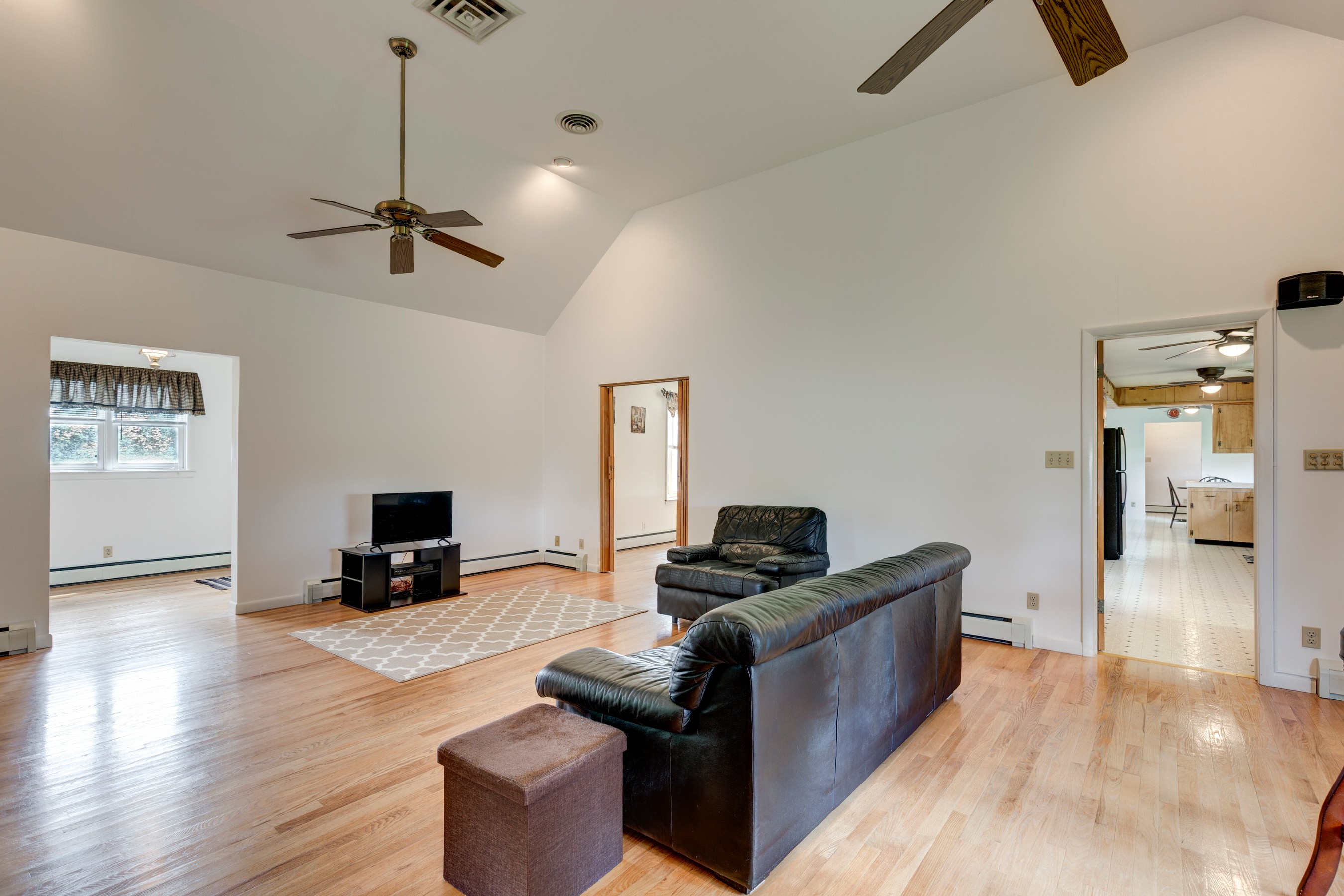  NONE AVAILABLE - 物件實景