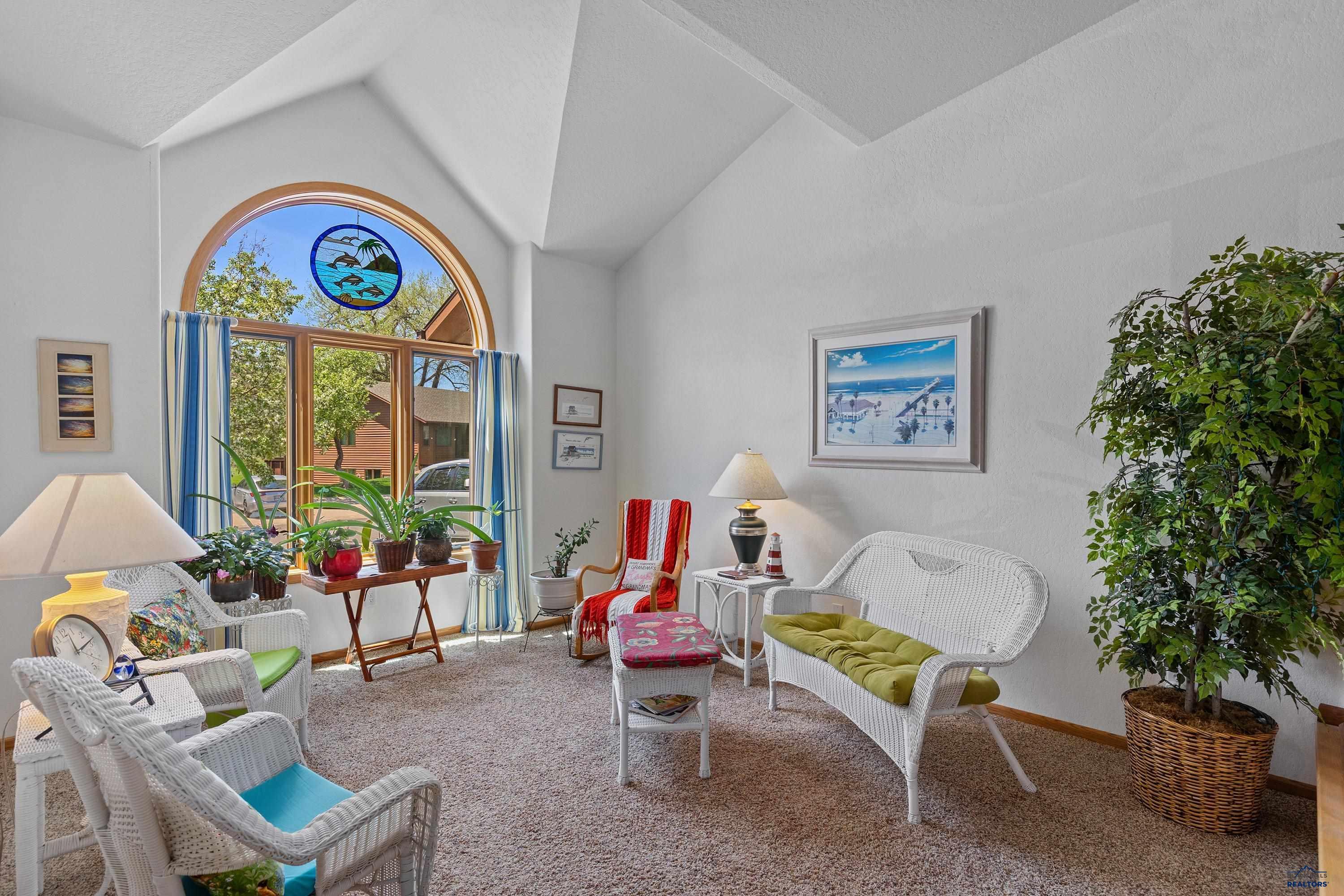 Rapid City, South Dakota, 57702, United States, 3 Bedrooms Bedrooms, ,3 BathroomsBathrooms,Residential,For Sale,1963226