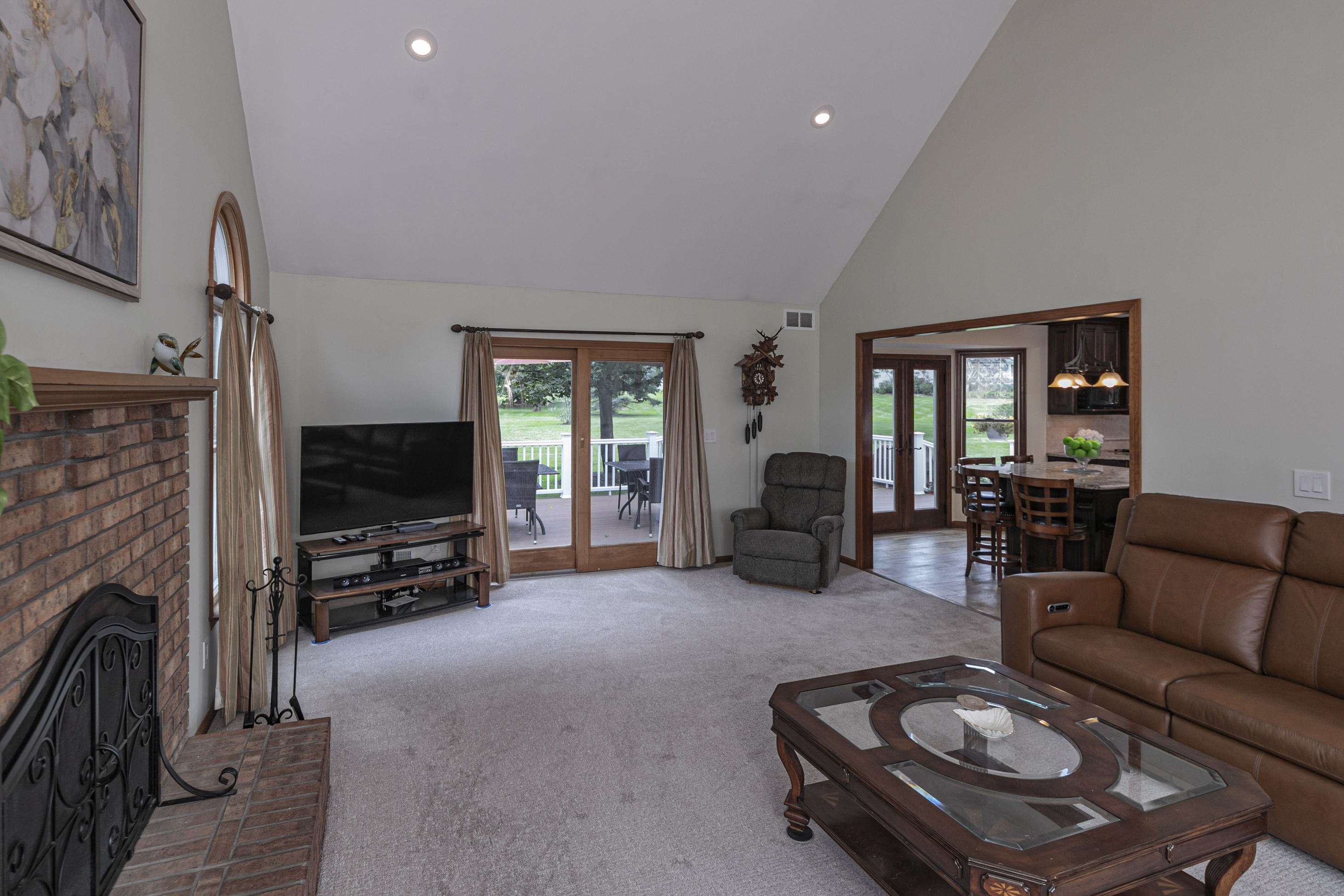  Renovated Kitchen, Five Bedrooms and Outdoor Spaces to Enjoy - 物件實景