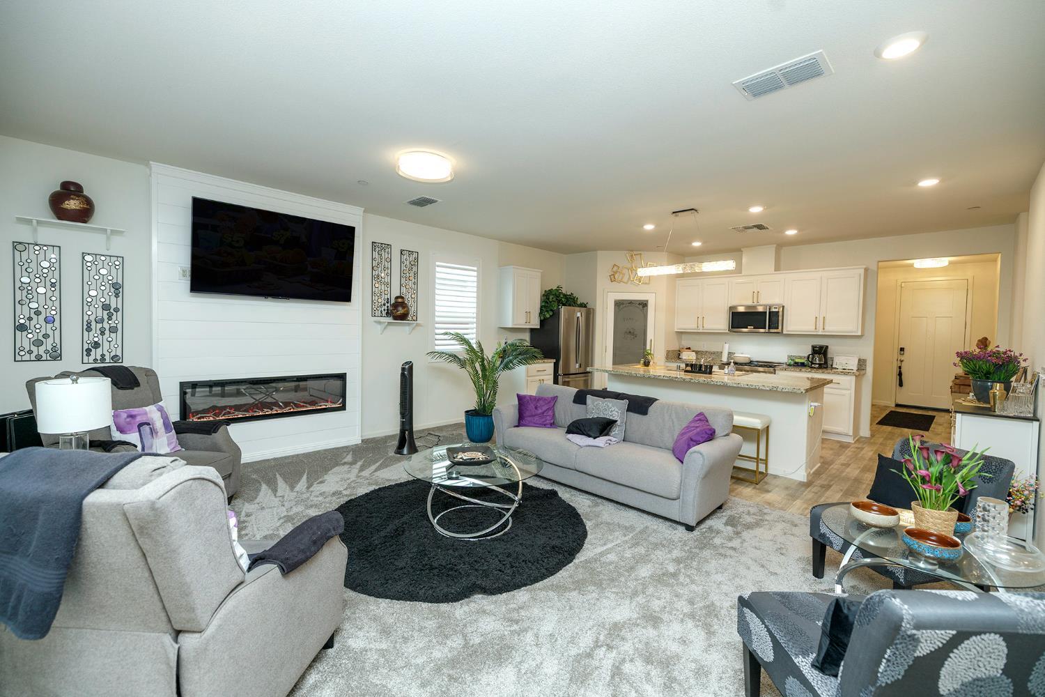 Modesto, California, 95355, United States, 3 Bedrooms Bedrooms, ,2 BathroomsBathrooms,Residential,For Sale,1998691